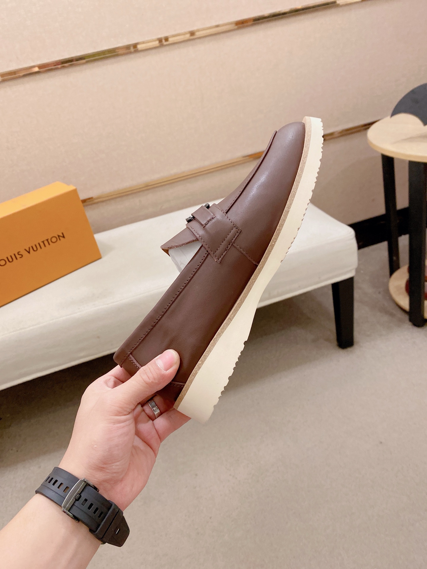 LV Style Leather Men's Shoes style reference detail image 5 from source 780884