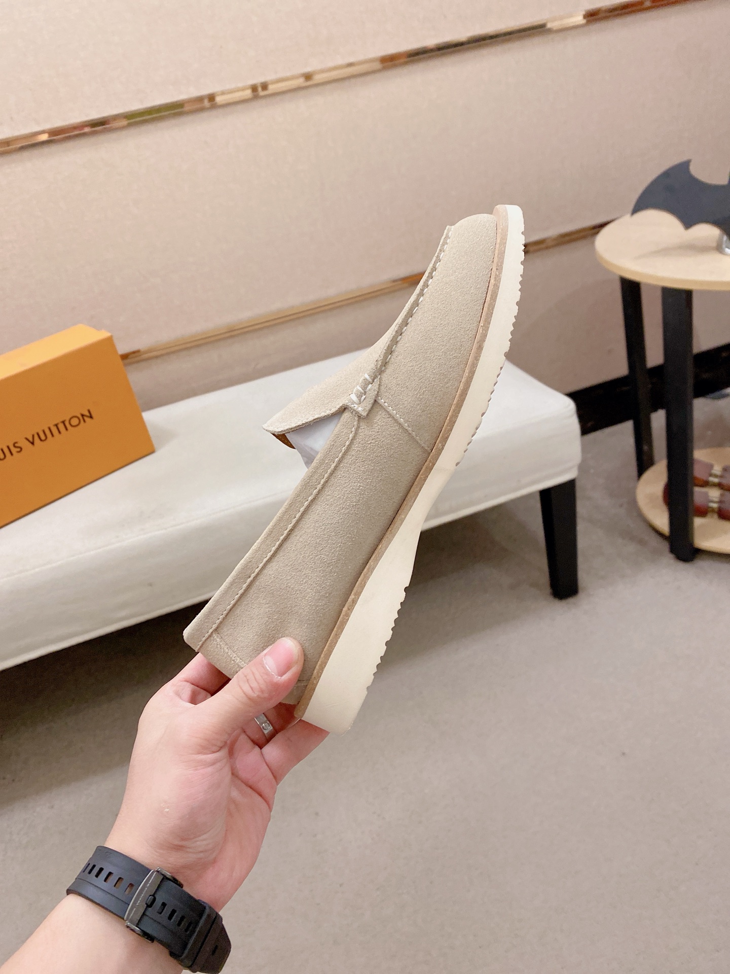 LV Style Leather Men's Shoes style reference detail image 5 from source 780886