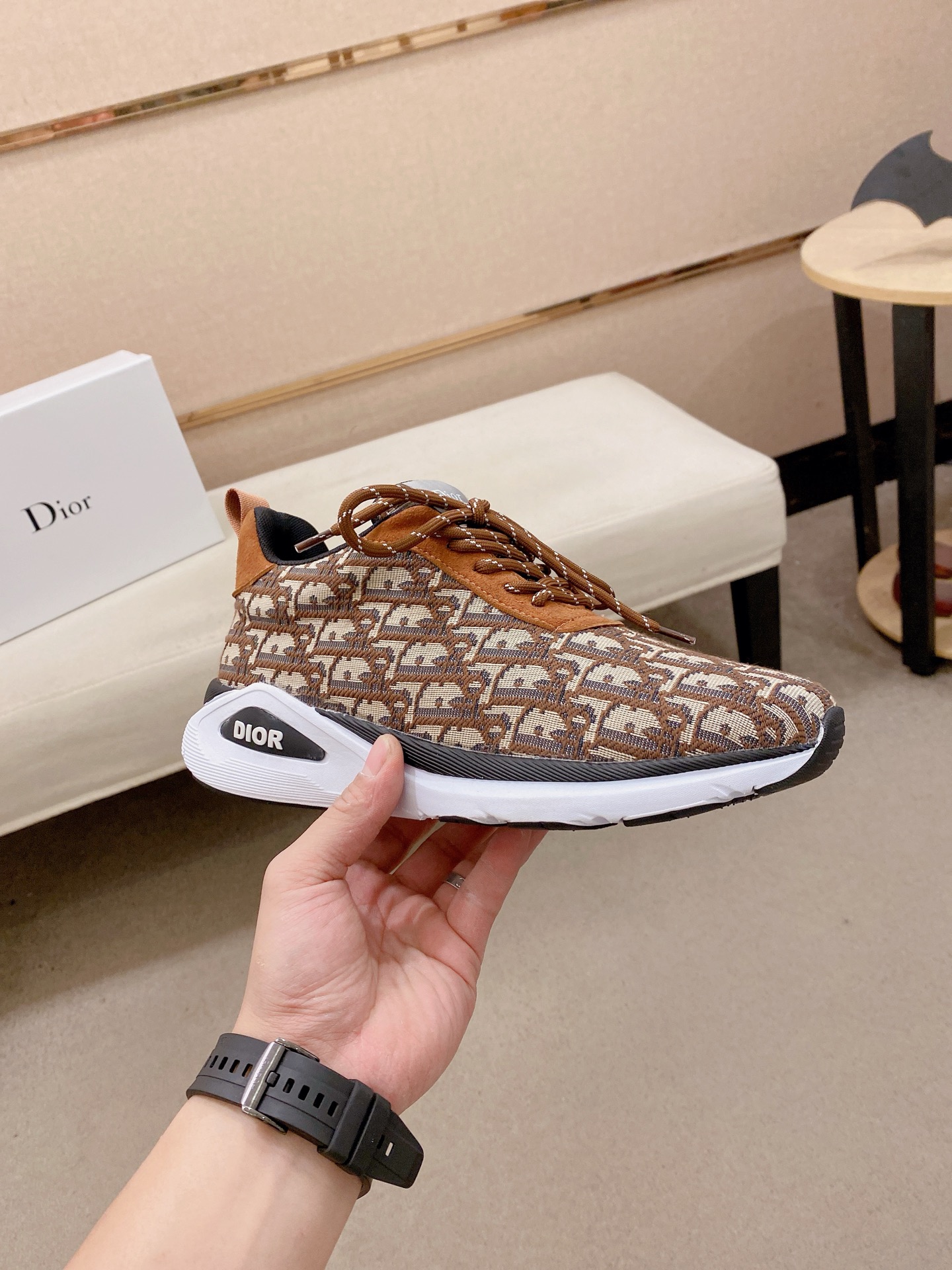 Dior Style Leather Men's Shoes style reference detail image 4 from source 782393