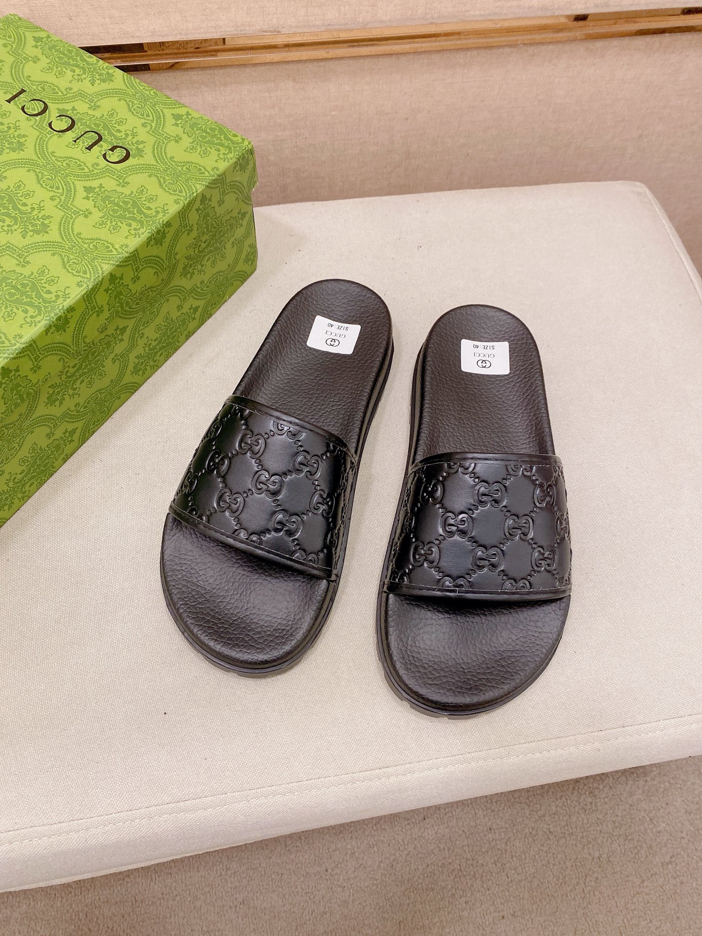 Gucci Style Men's Shoes style reference detail image 7 from source 781363