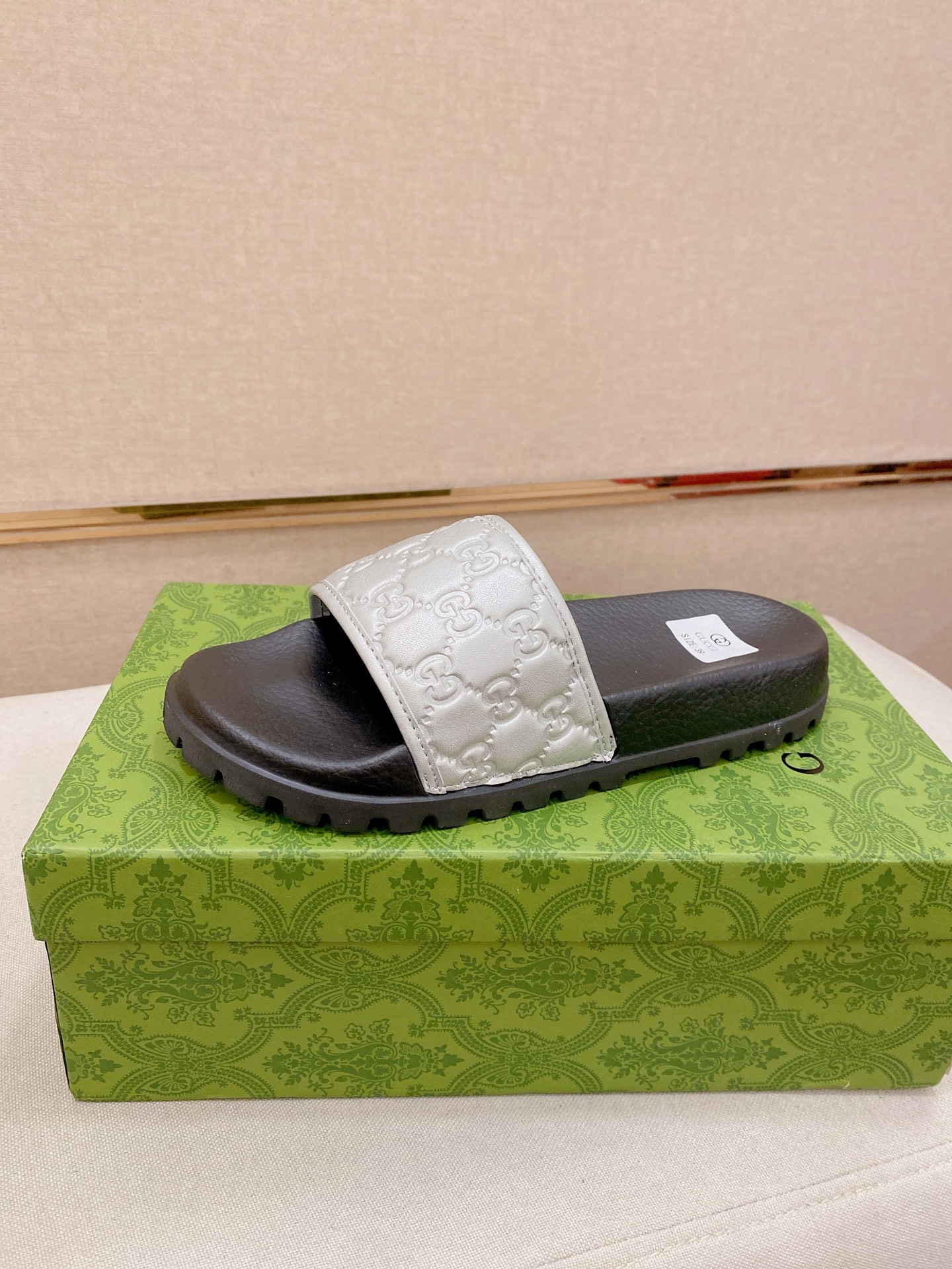 Gucci Style Men's Shoes Lookbook Reference image 1