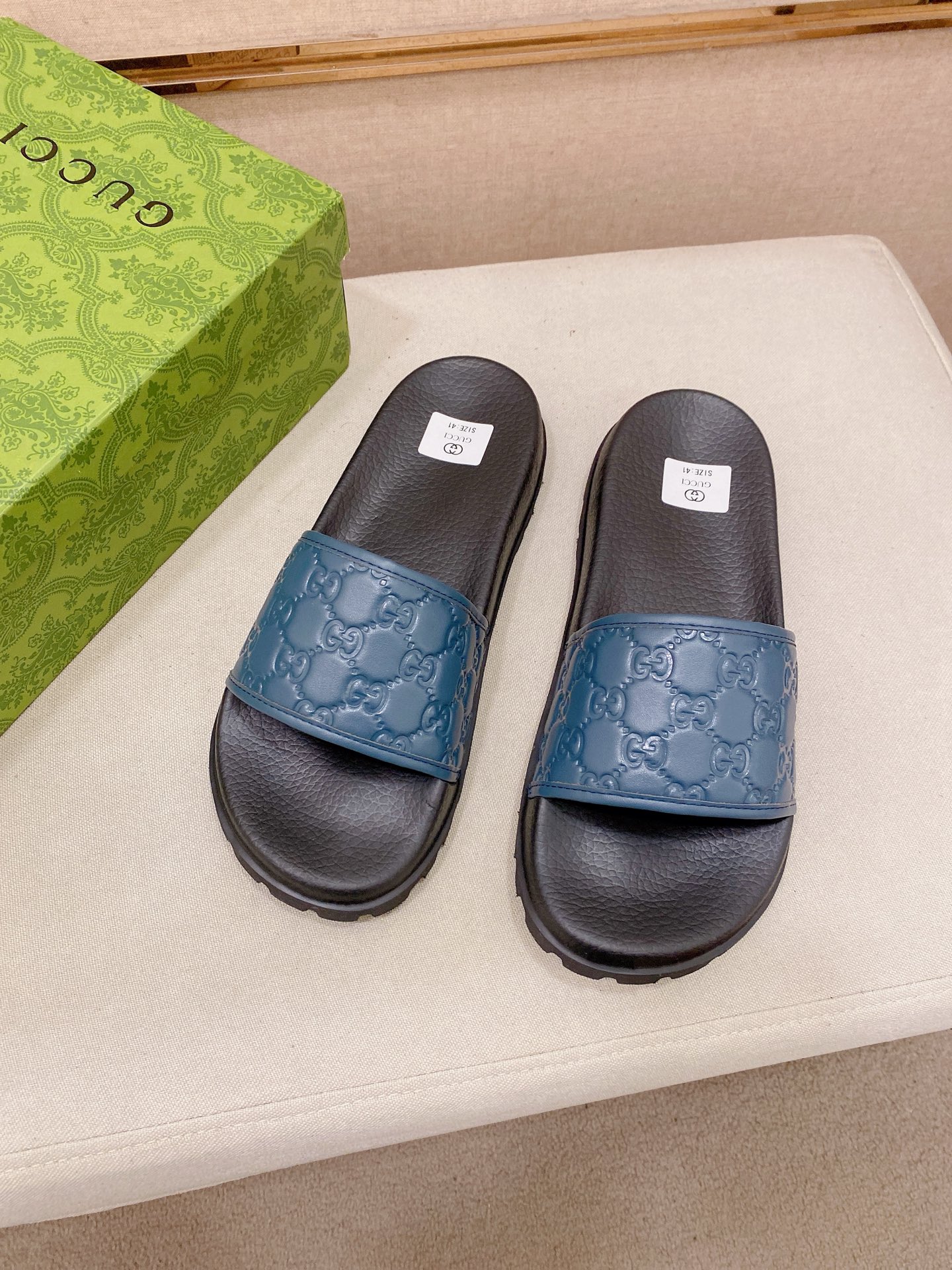 Gucci Style Men's Shoes style reference detail image 6 from source 781365