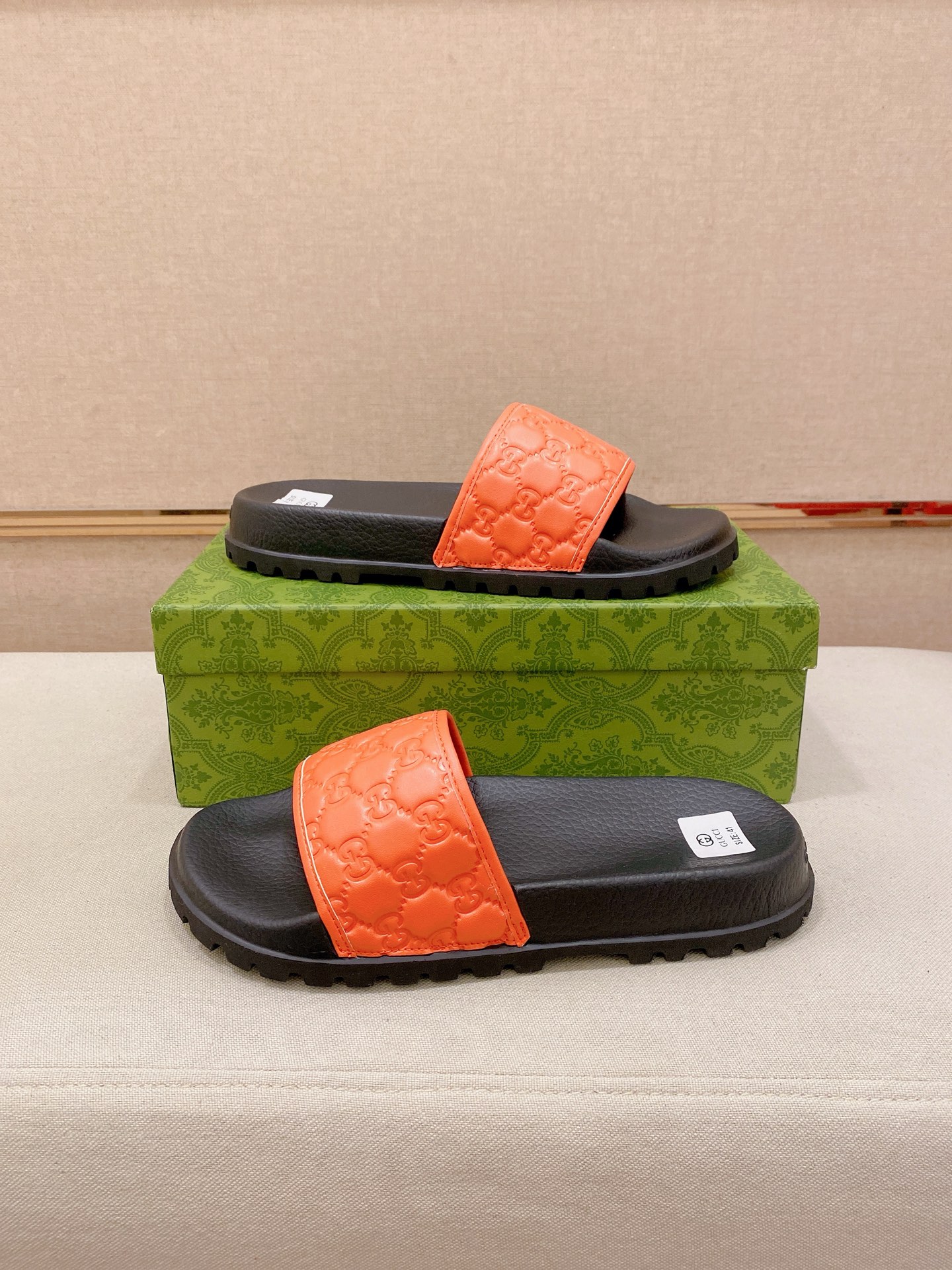 Gucci Style Men's Shoes style reference detail image 7 from source 781366