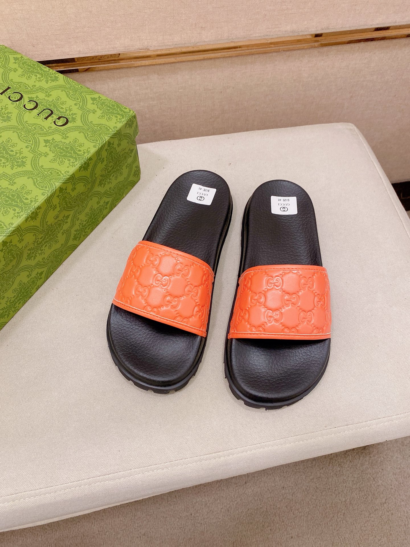 Gucci Style Men's Shoes style reference detail image 6 from source 781366