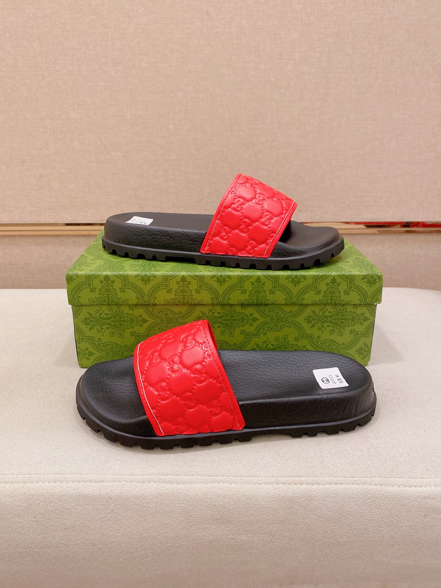 Gucci Style Men's Shoes style reference detail image 7 from source 781368