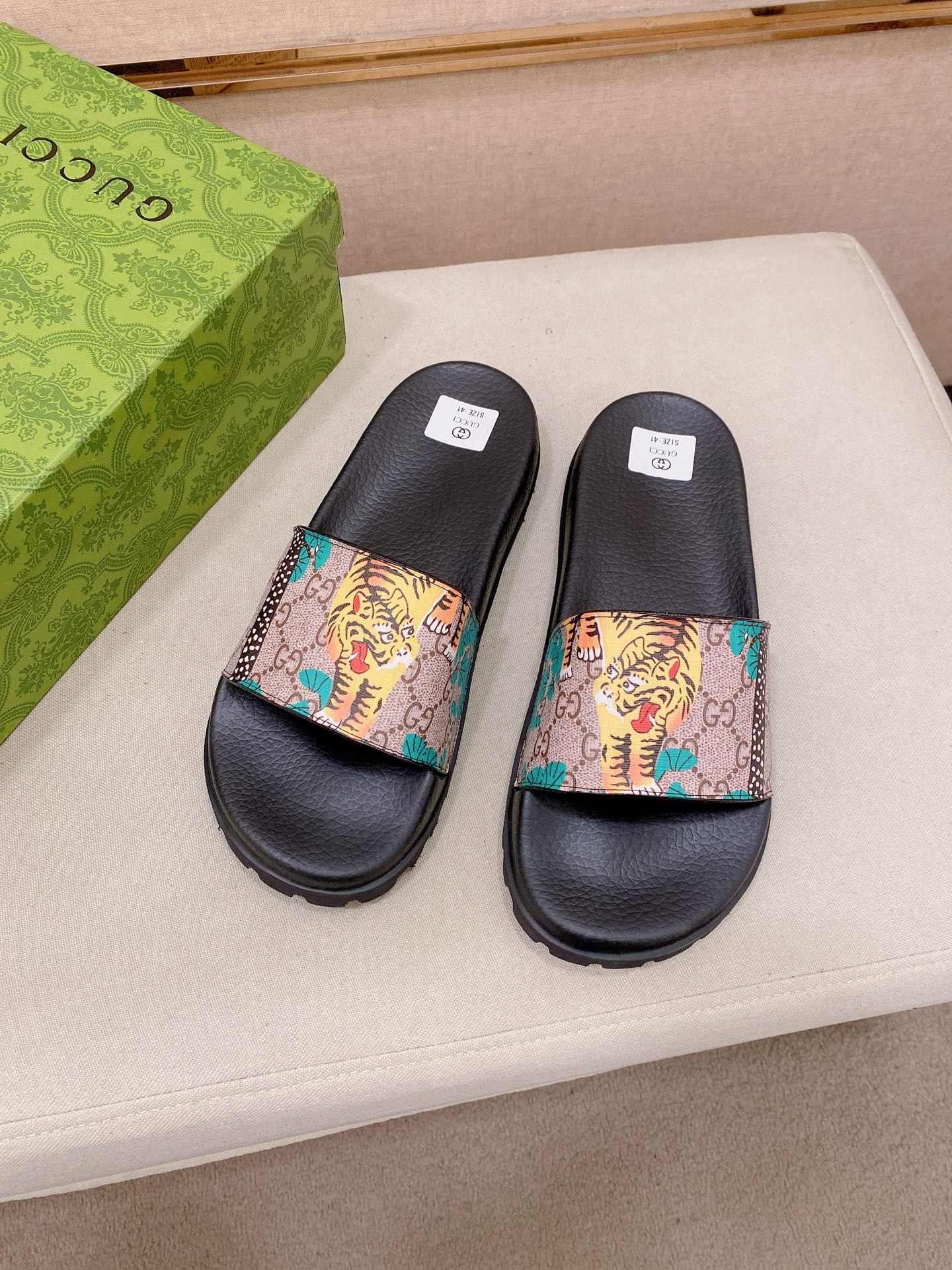 Gucci Style Men's Shoes style reference detail image 6 from source 781377