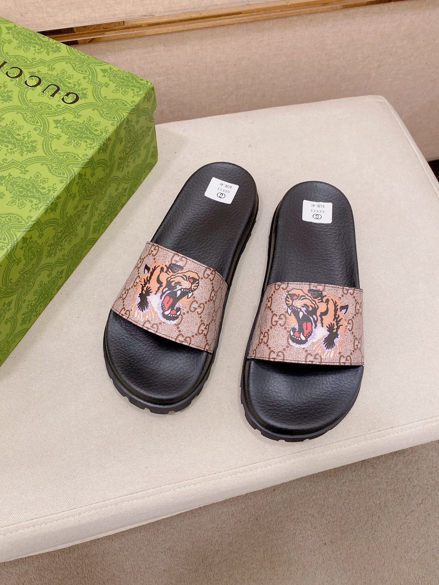 Gucci Style Men's Shoes style reference detail image 6 from source 781380