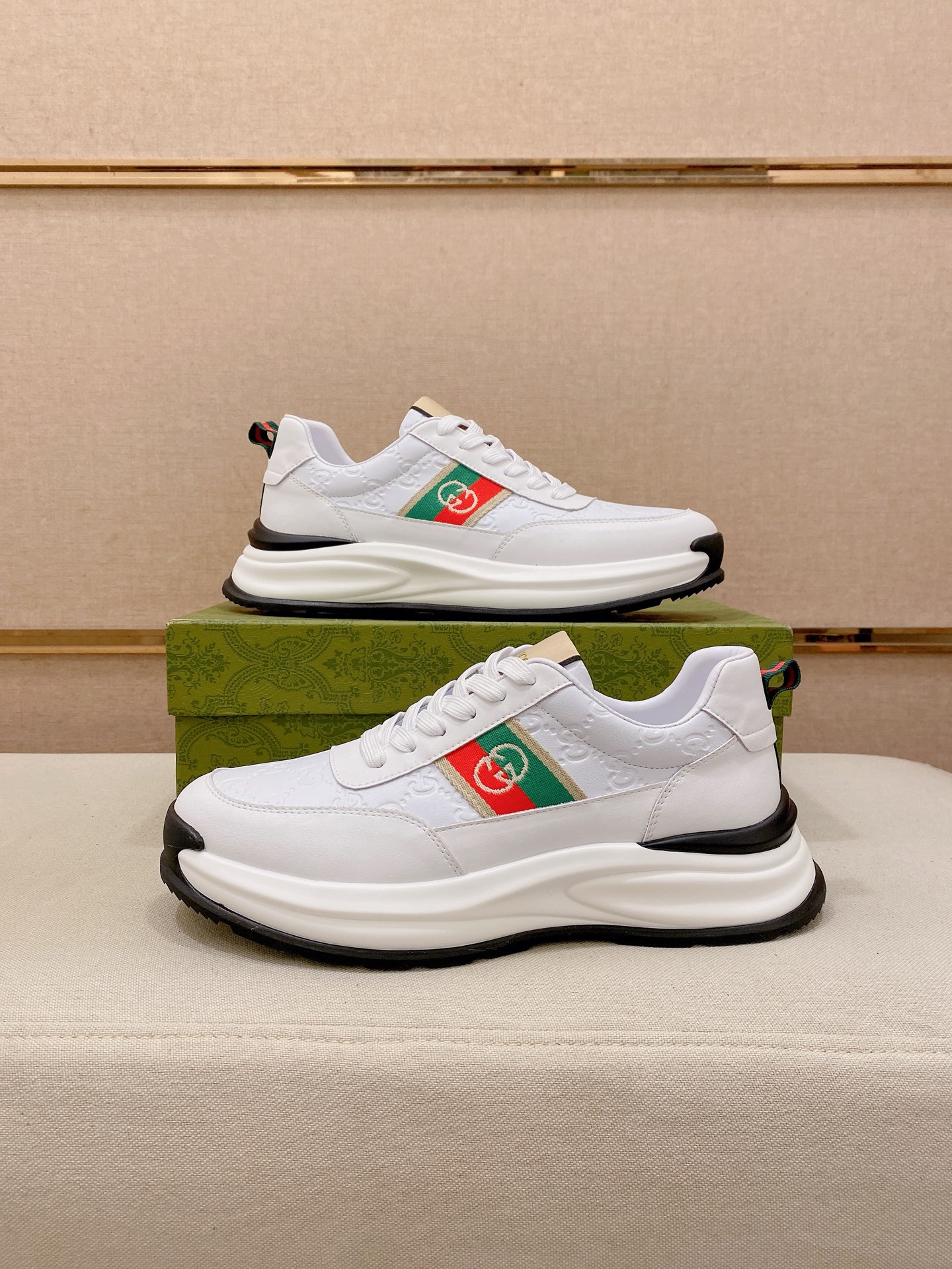 Gucci Style Leather Men's Shoes style reference detail image 7 from source 781394
