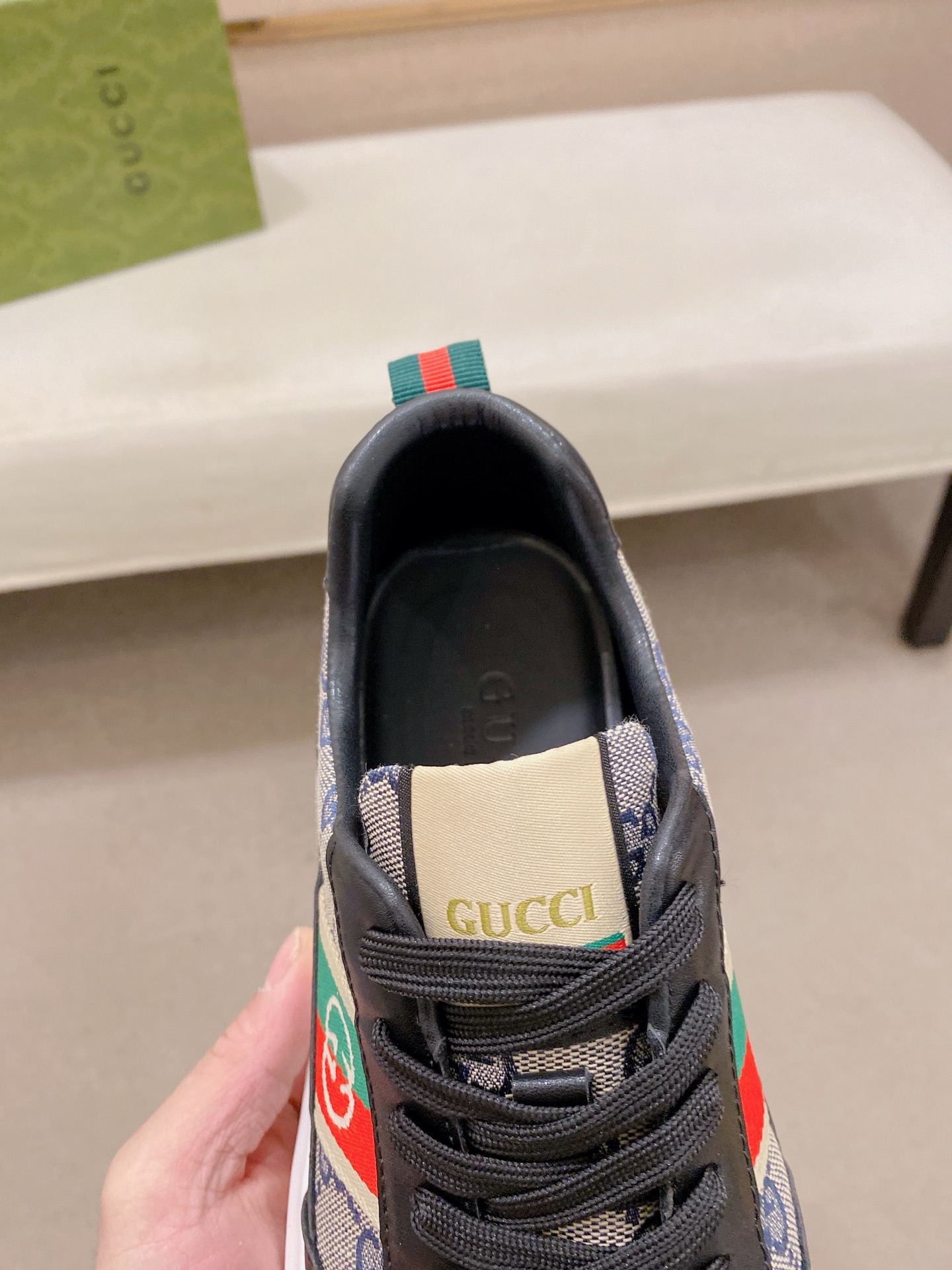 Gucci Style Leather Men's Shoes style reference detail image 6 from source 781395