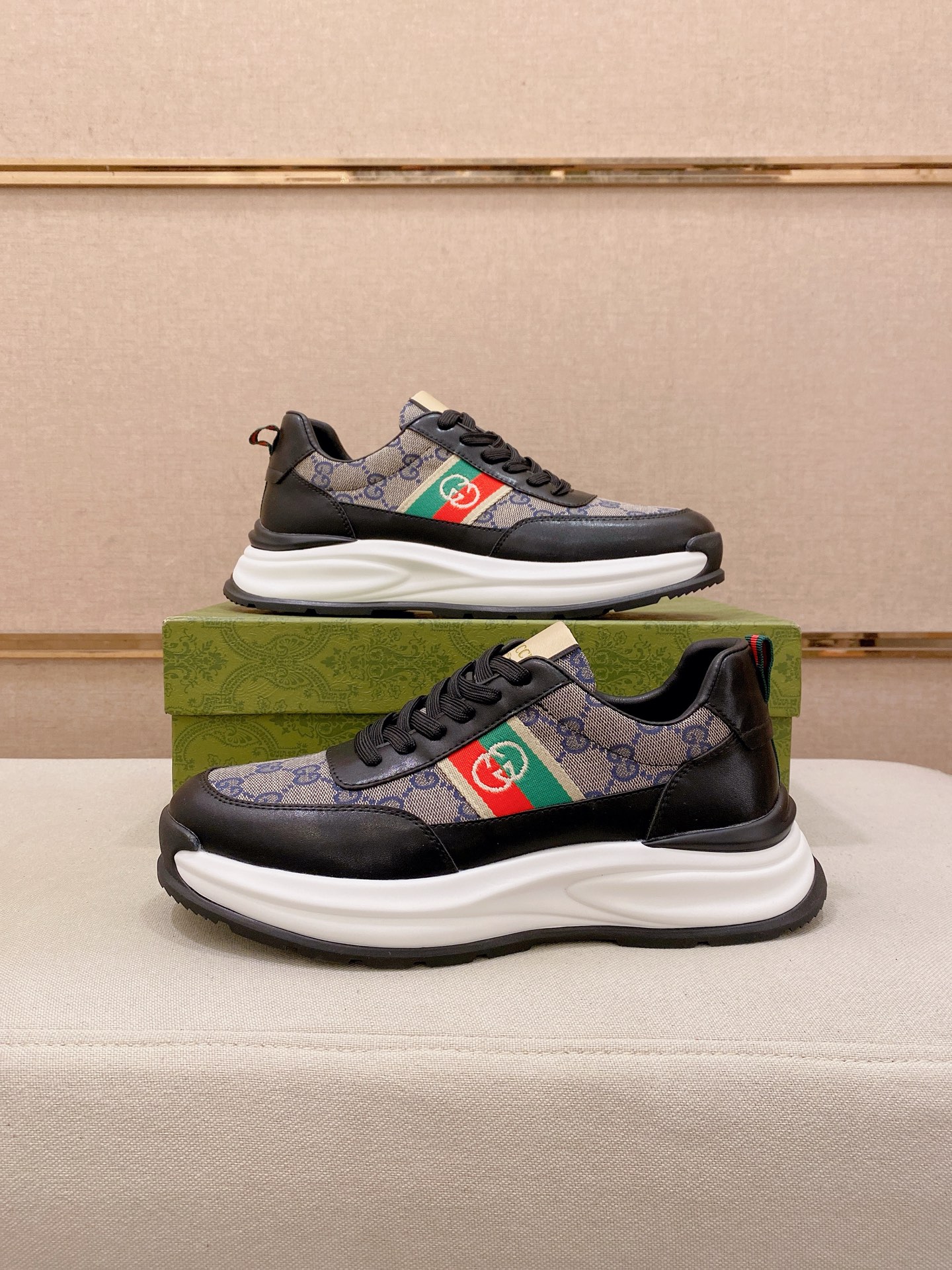 Gucci Style Leather Men's Shoes style reference detail image 7 from source 781395