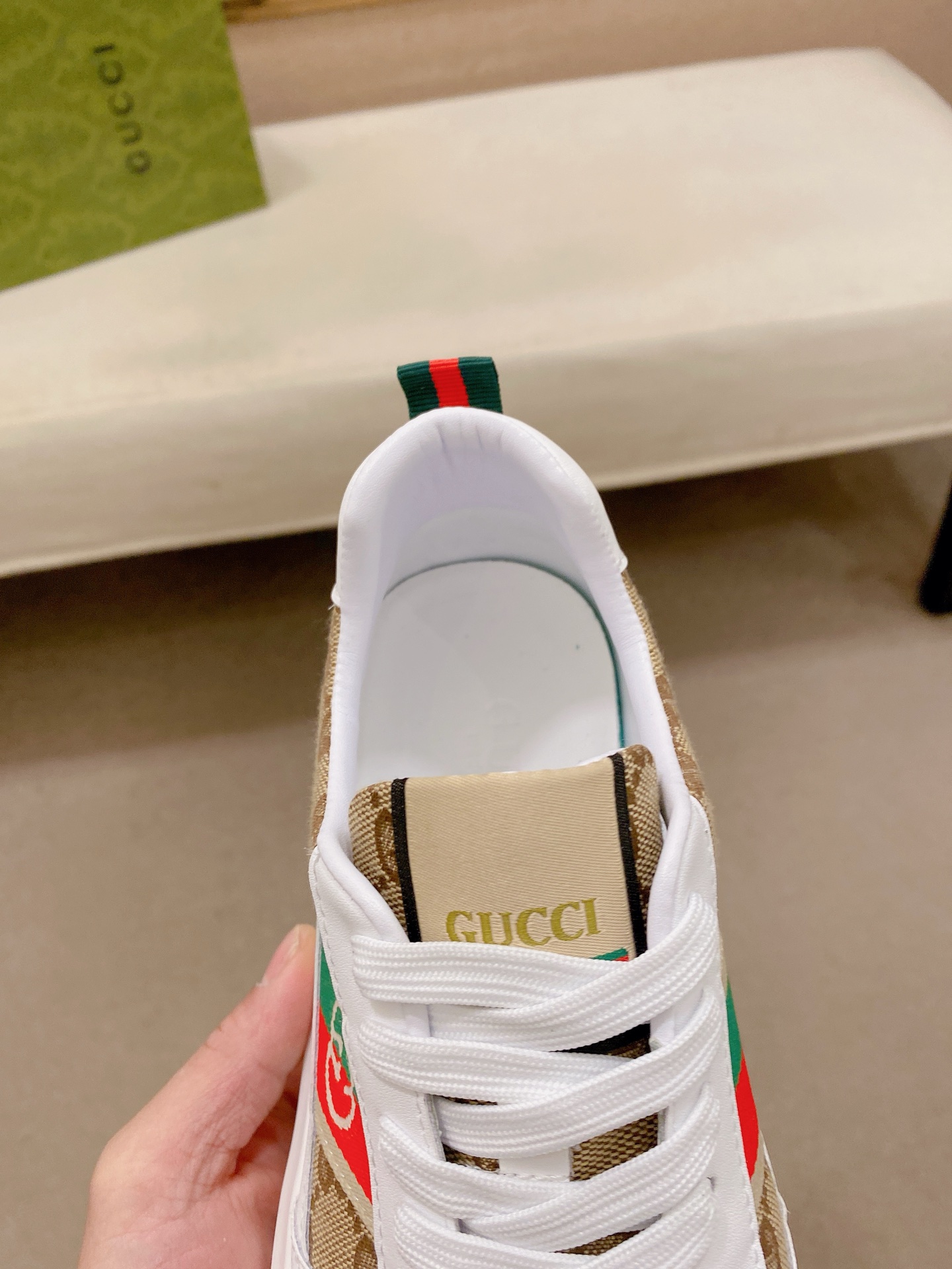 Gucci Style Leather Men's Shoes style reference detail image 6 from source 781396