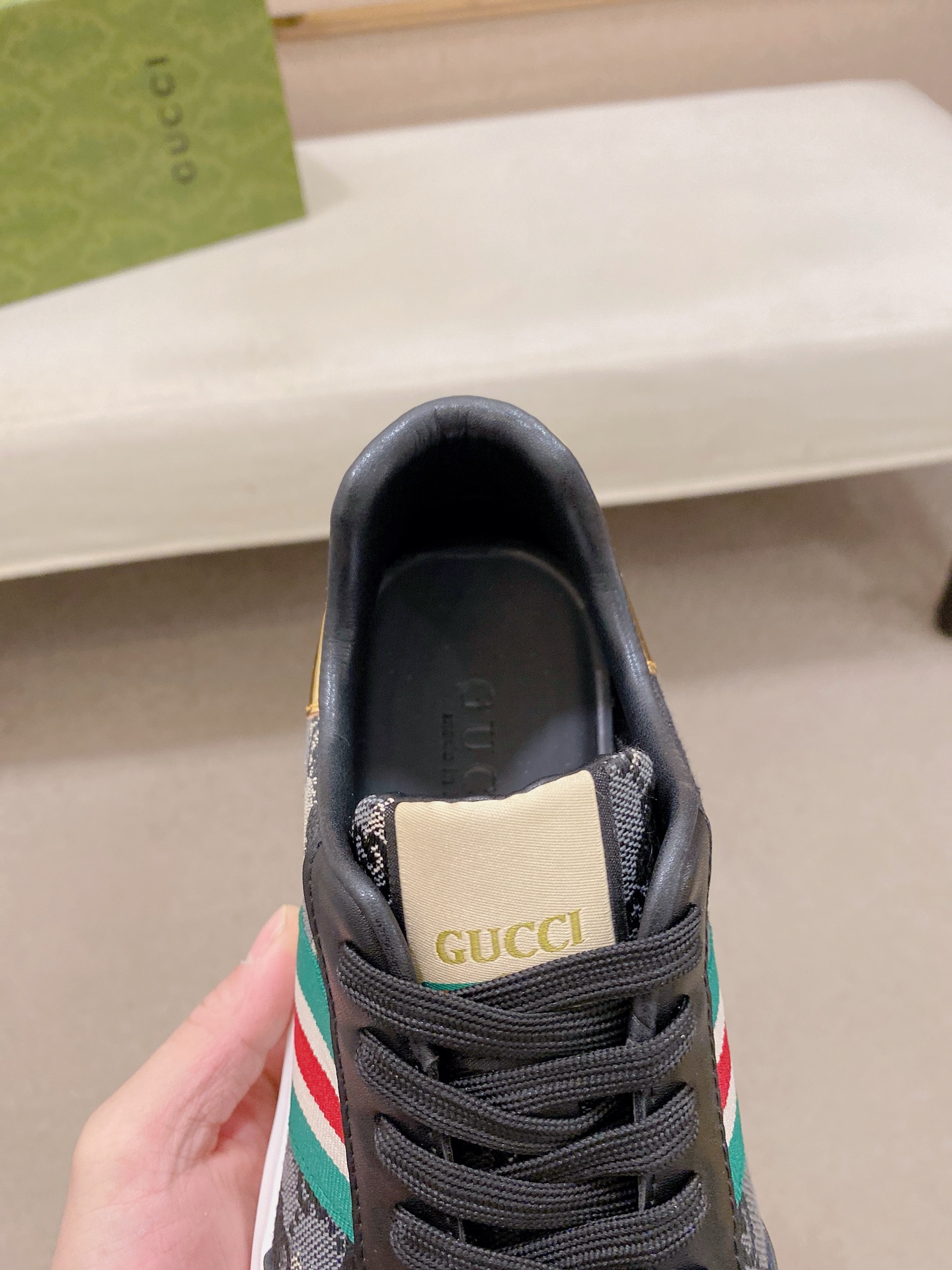 Gucci Style Leather Men's Shoes style reference detail image 6 from source 781397