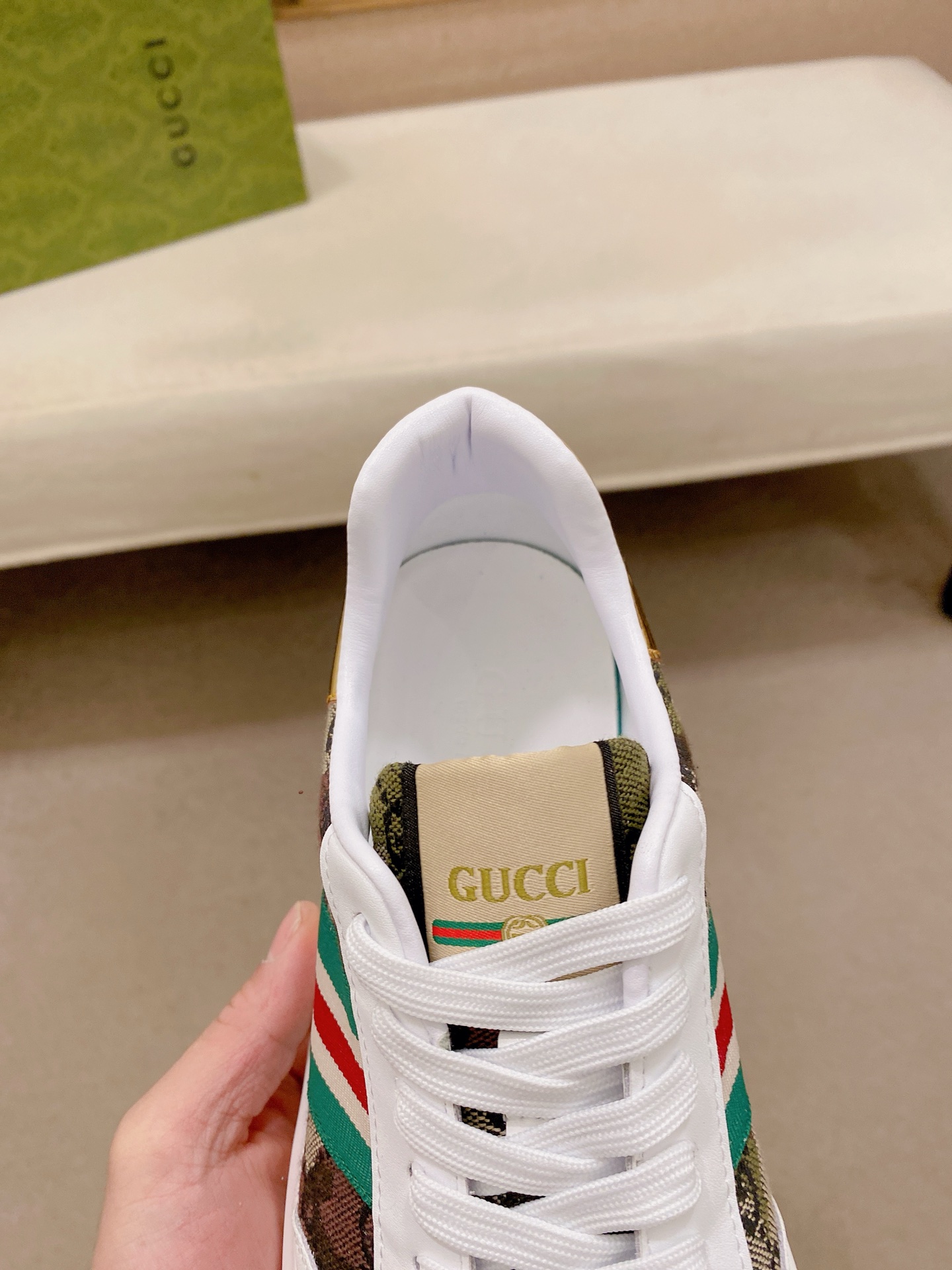 Gucci Style Leather Men's Shoes style reference detail image 6 from source 781398