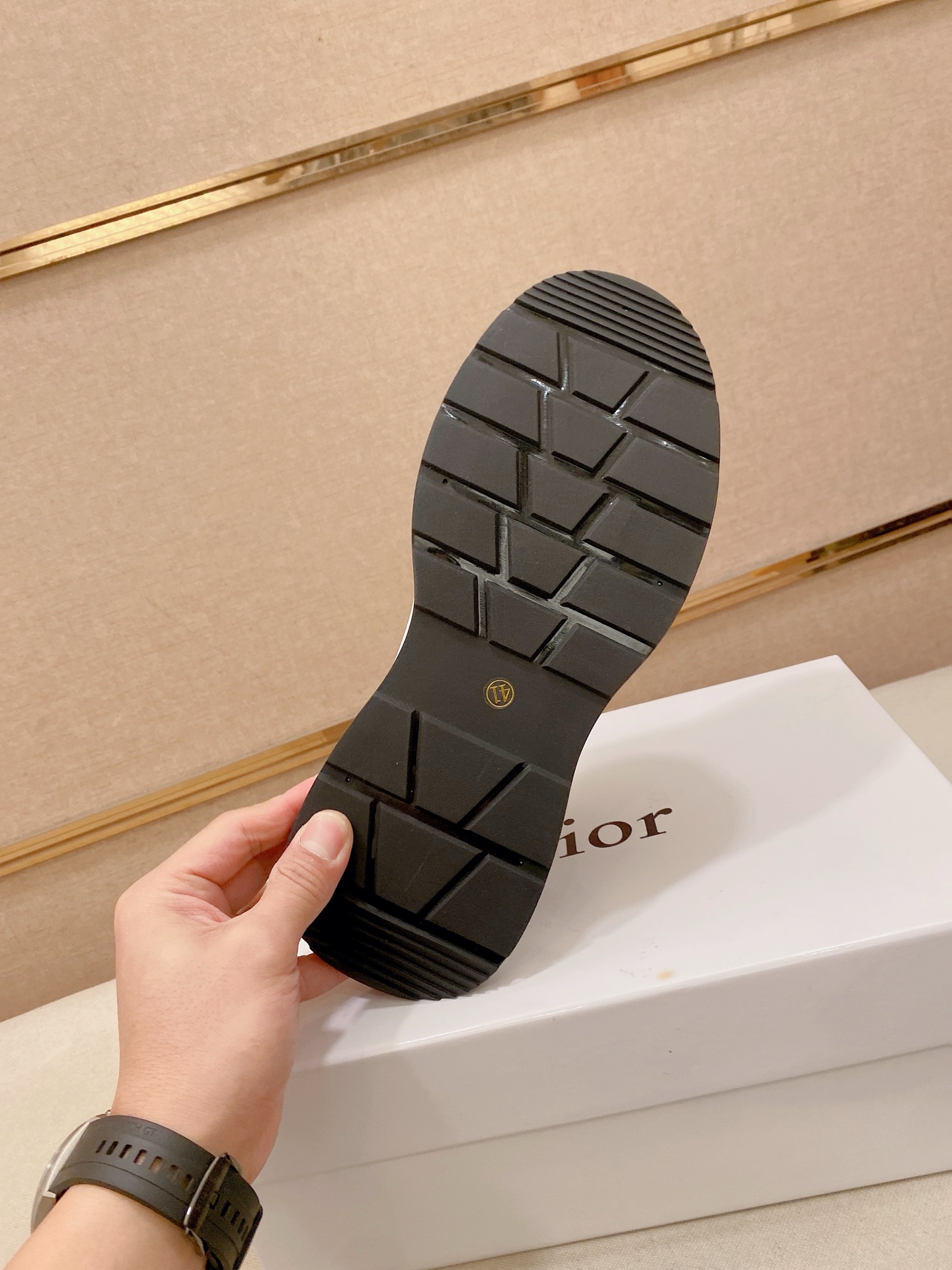 Dior Style Leather Men's Shoes style reference detail image 9 from source 782397