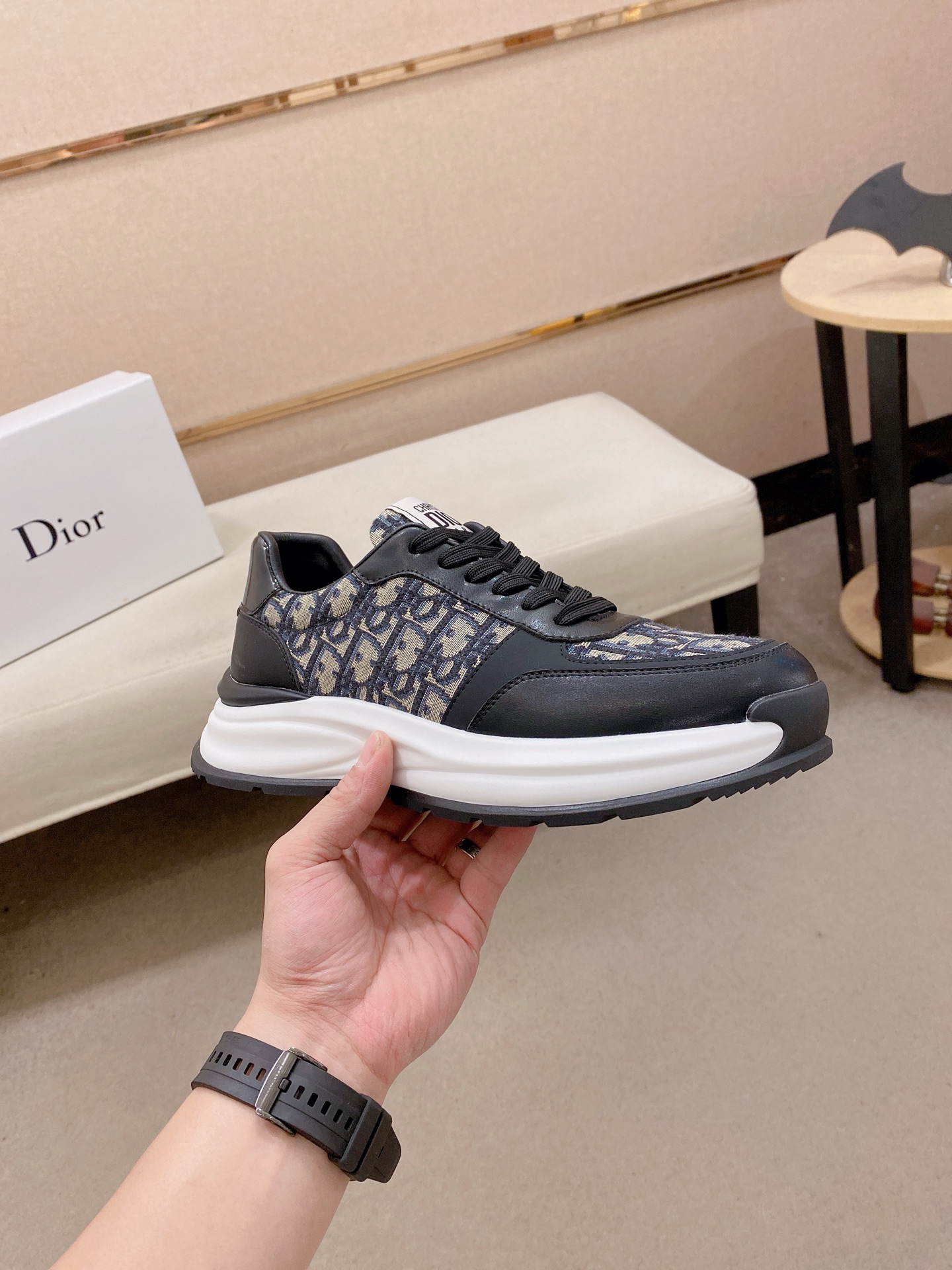 Dior Style Leather Men's Shoes style reference detail image 4 from source 782395