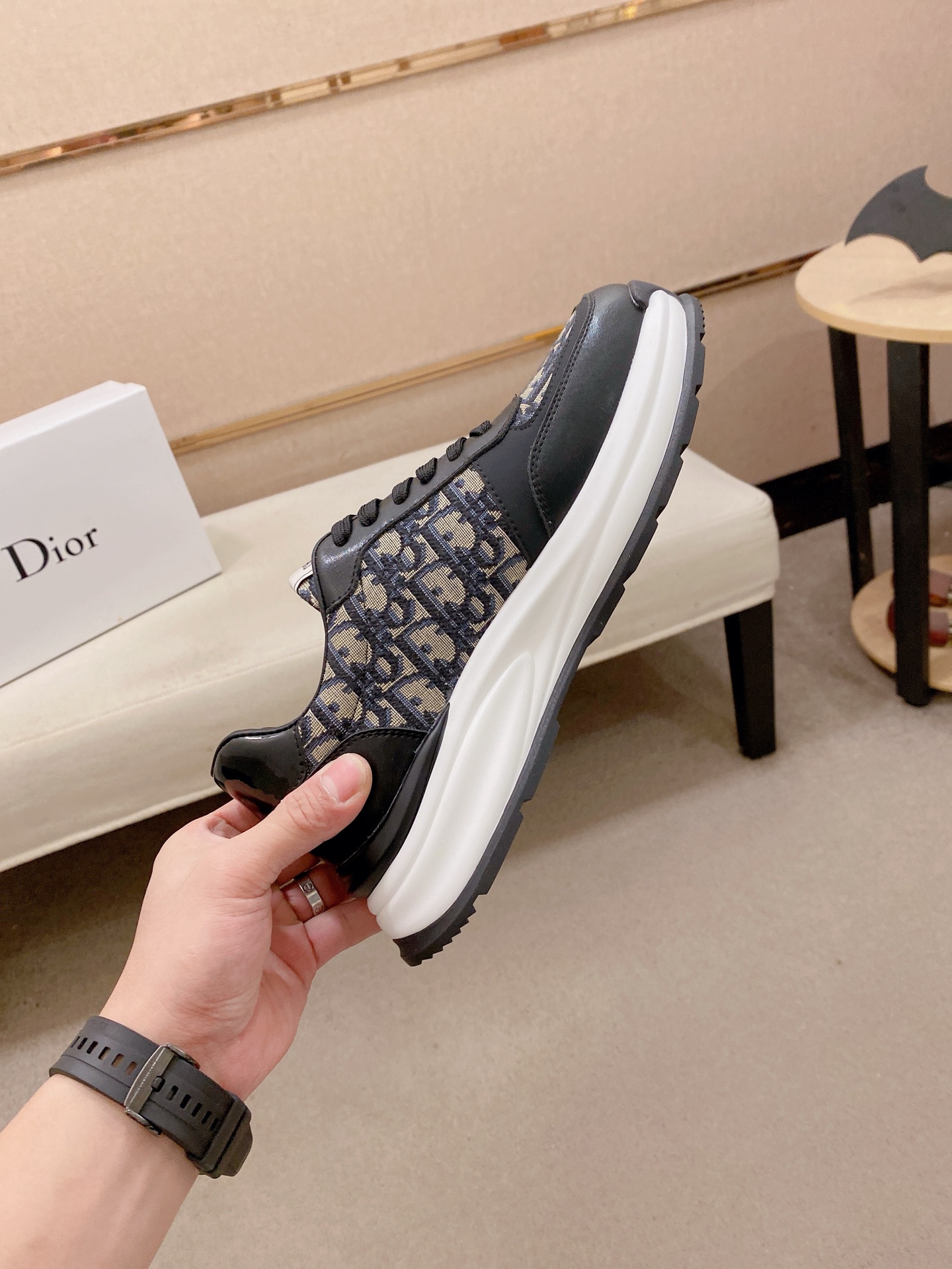 Dior Style Leather Men's Shoes style reference detail image 5 from source 782395