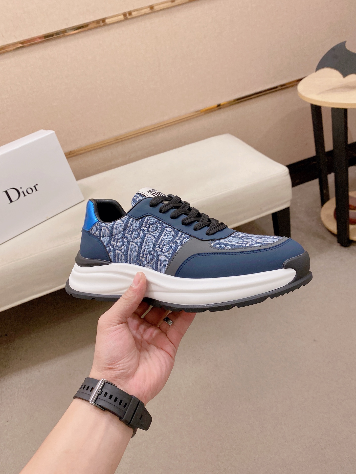Dior Style Leather Men's Shoes style reference detail image 4 from source 782396