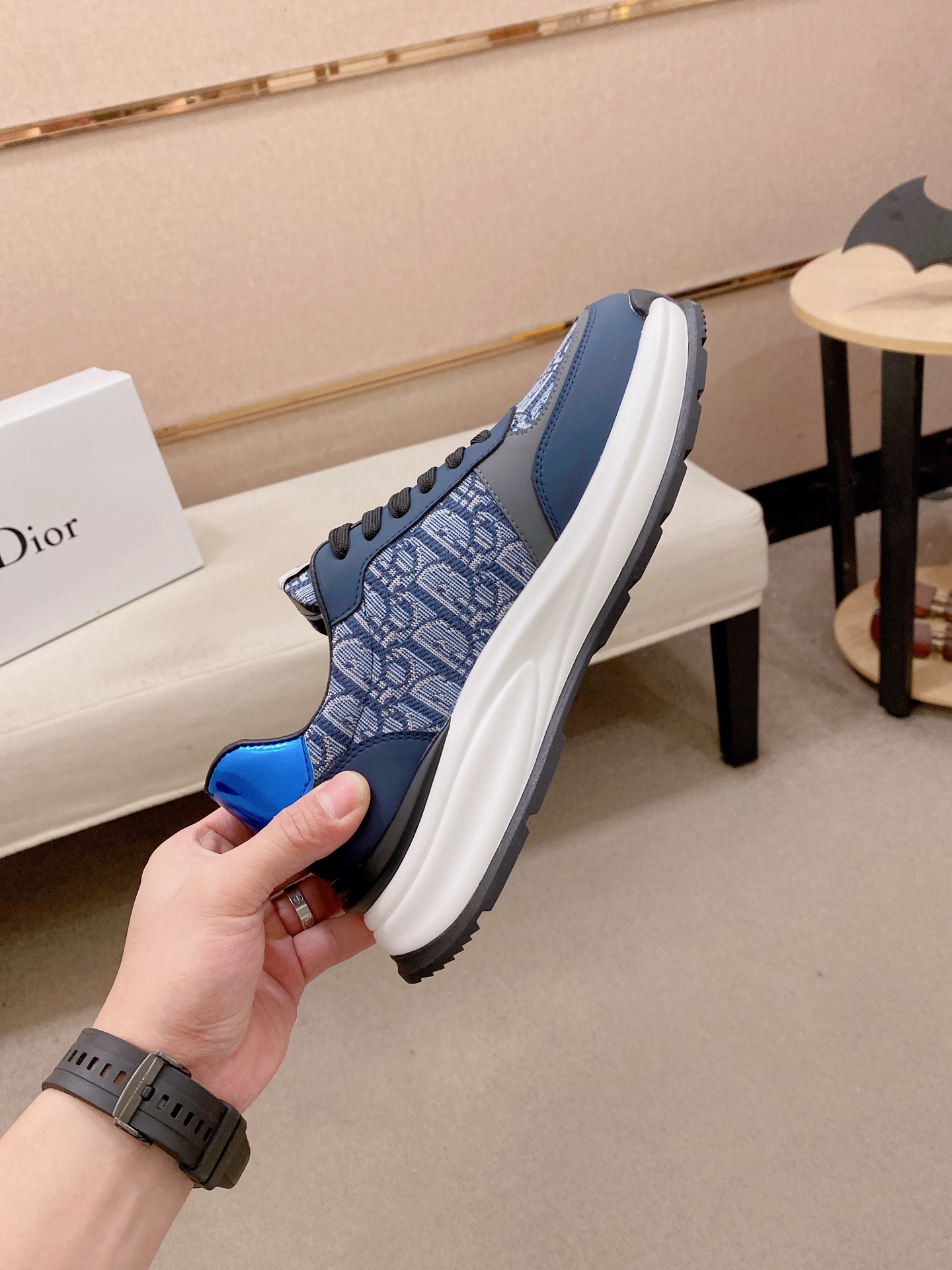 Dior Style Leather Men's Shoes style reference detail image 5 from source 782396