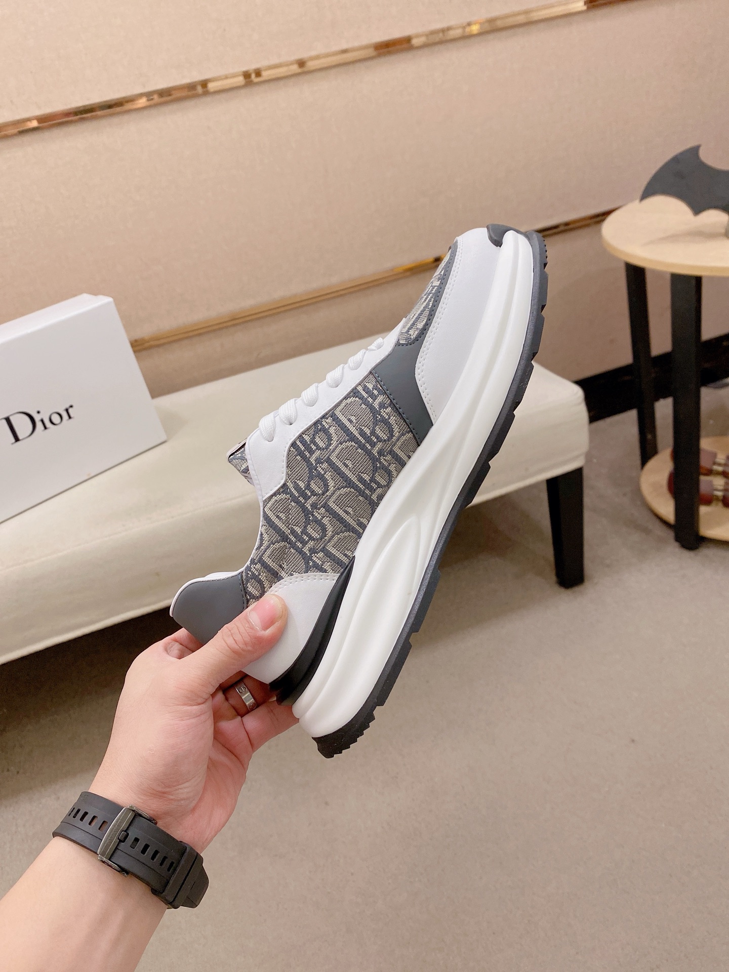 Dior Style Leather Men's Shoes style reference detail image 5 from source 782397