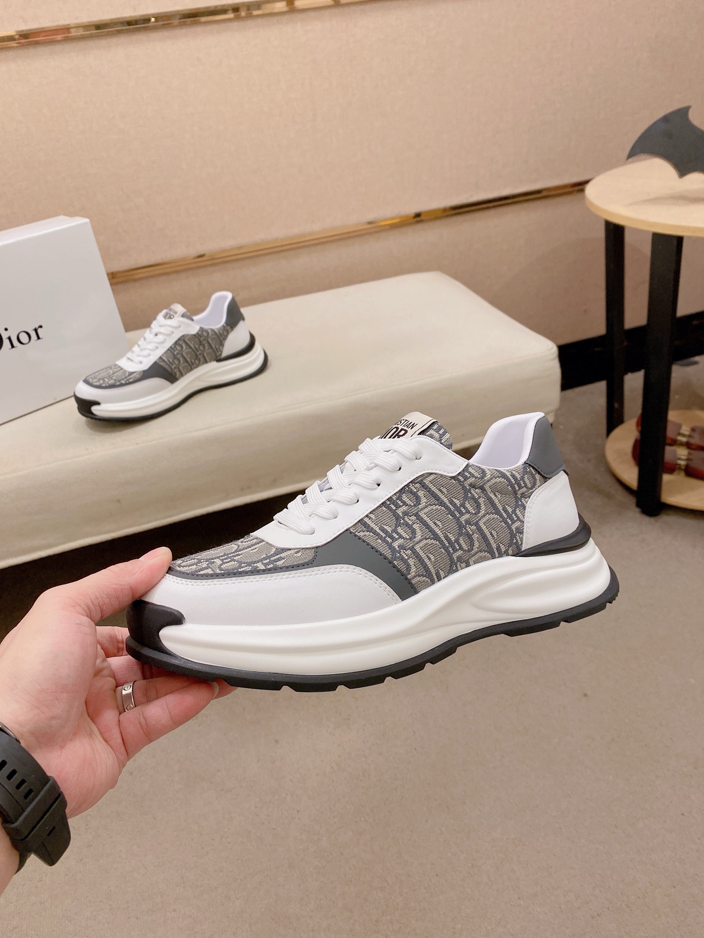 Dior Style Leather Men's Shoes style reference detail image 3 from source 782397