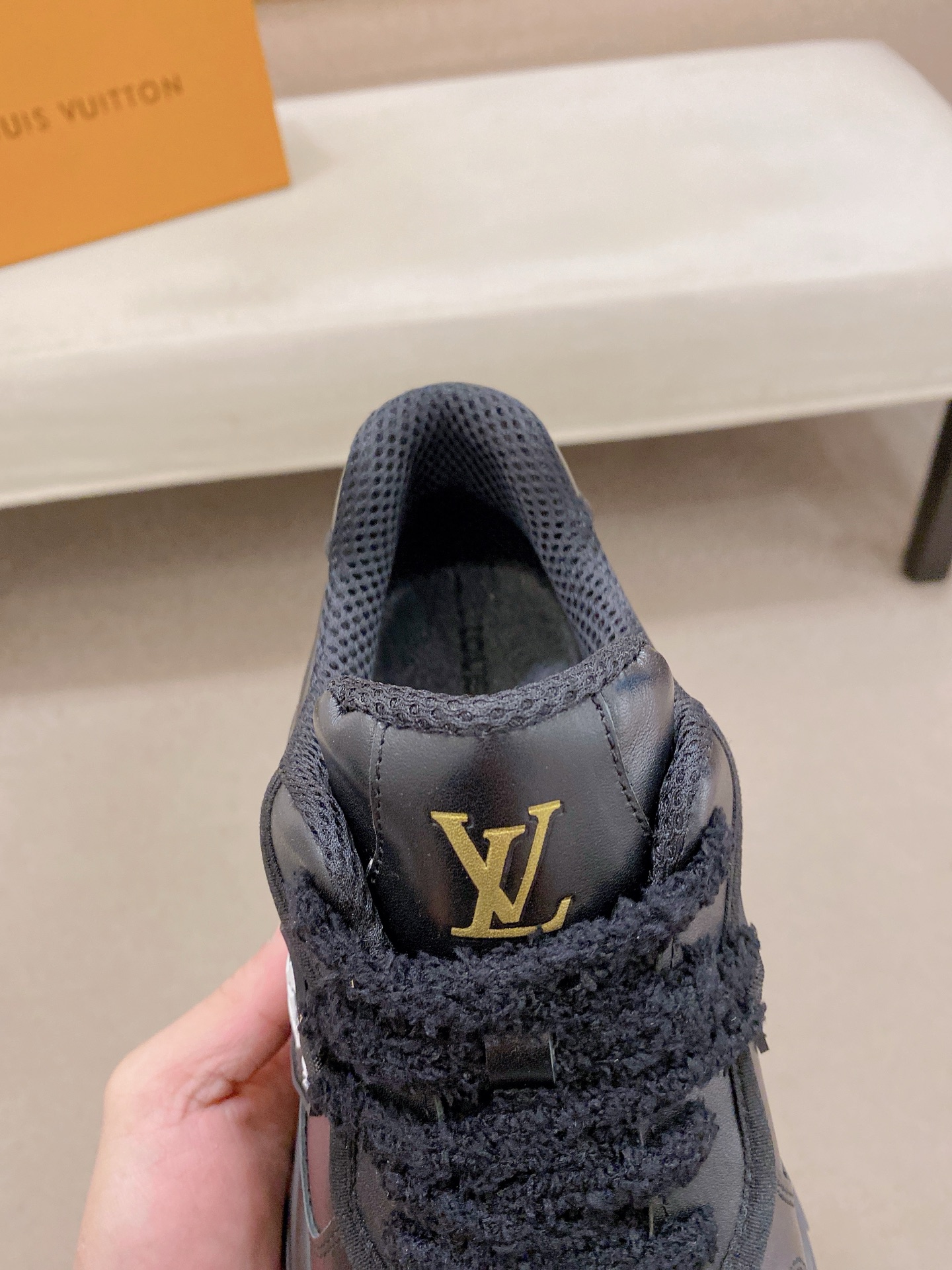 LV Style Leather Men's Shoes style reference detail image 6 from source 780908