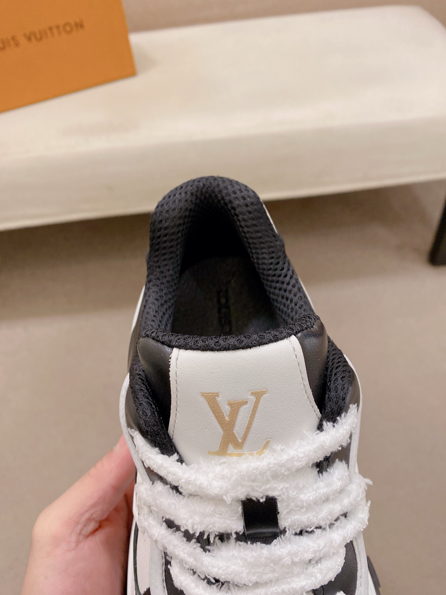 LV Style Leather Men's Shoes style reference detail image 6 from source 780909