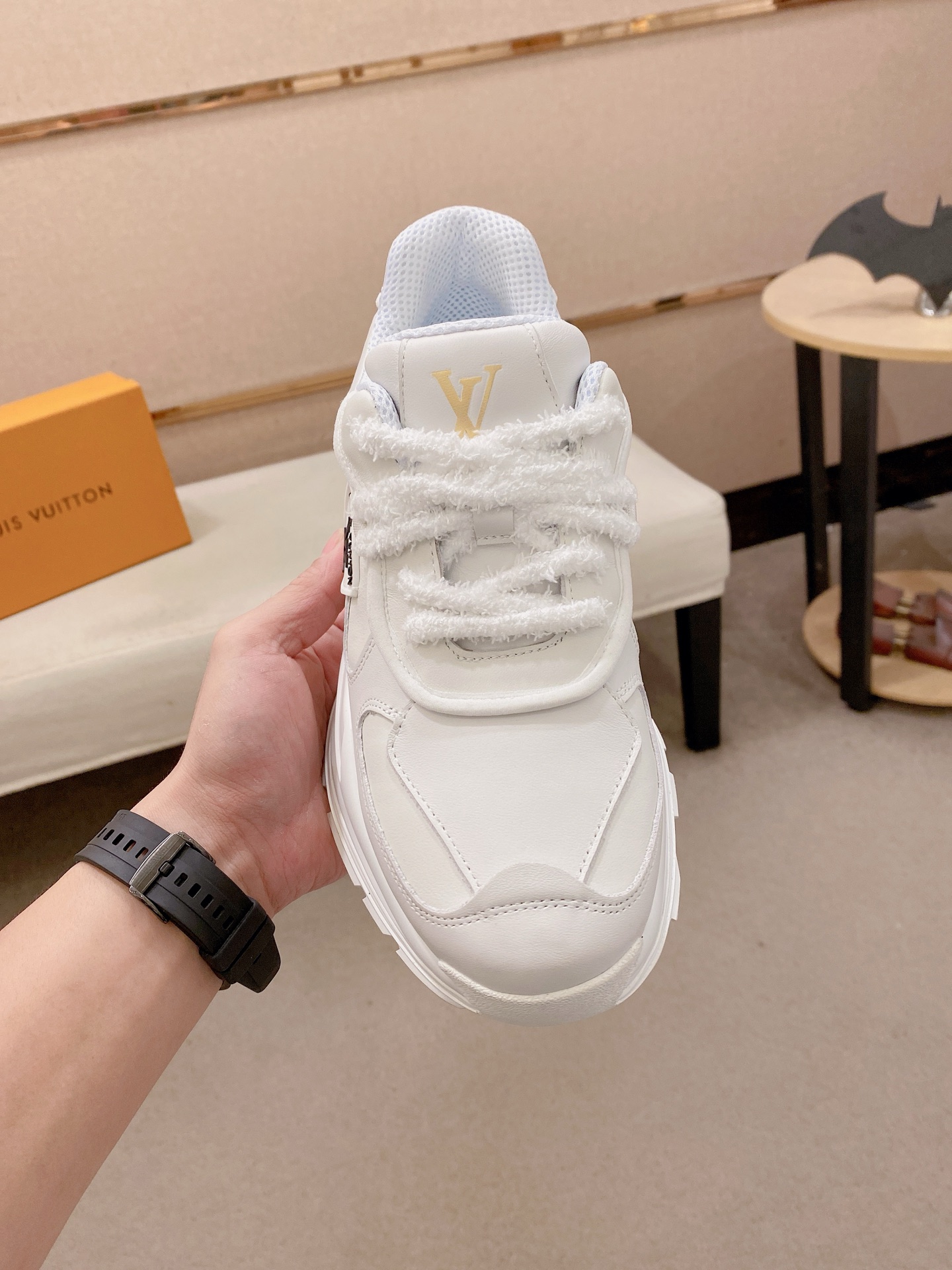 LV Style Leather Men's Shoes style reference detail image 2 from source 780910