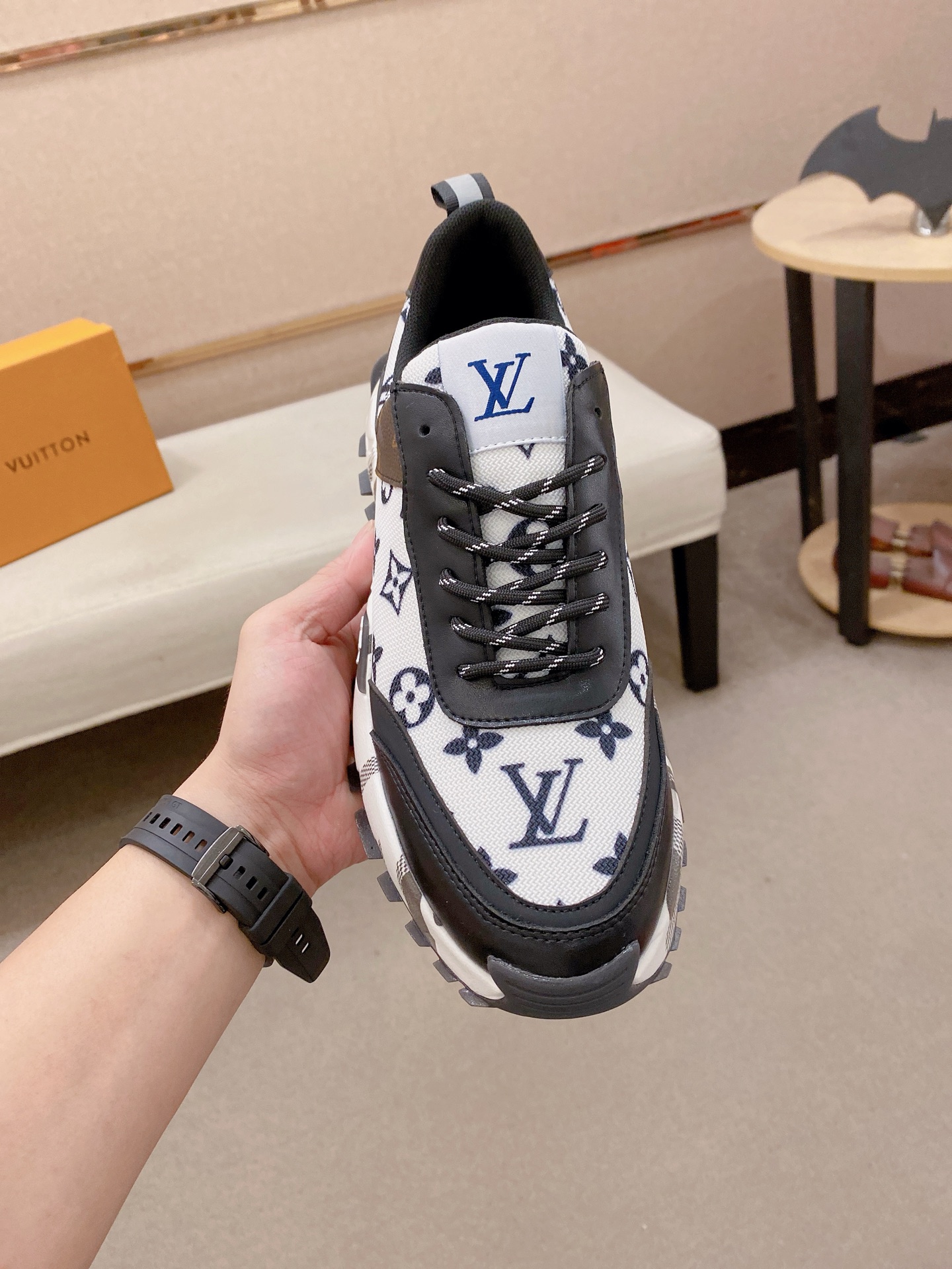 LV Style Leather Men's Shoes style reference detail image 2 from source 780917