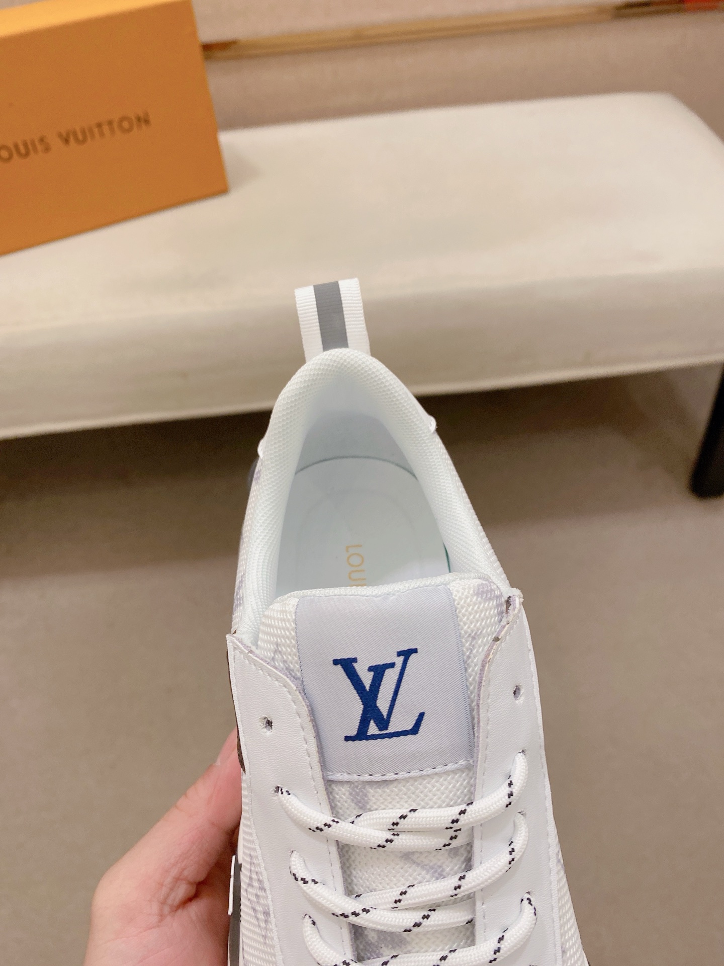 LV Style Leather Men's Shoes style reference detail image 6 from source 780918