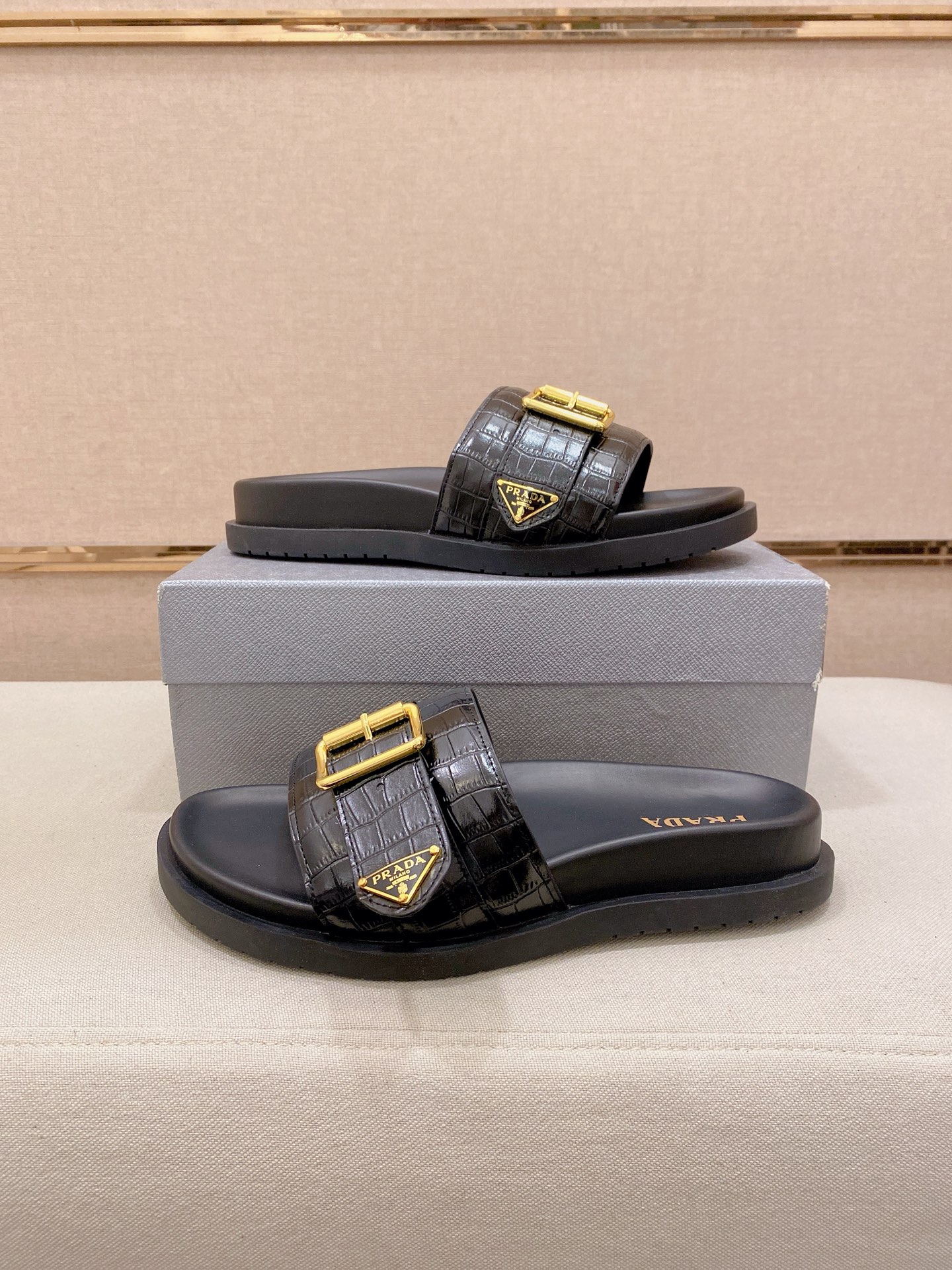 Prada Style Leather Men's Shoes style reference detail image 6 from source 782066