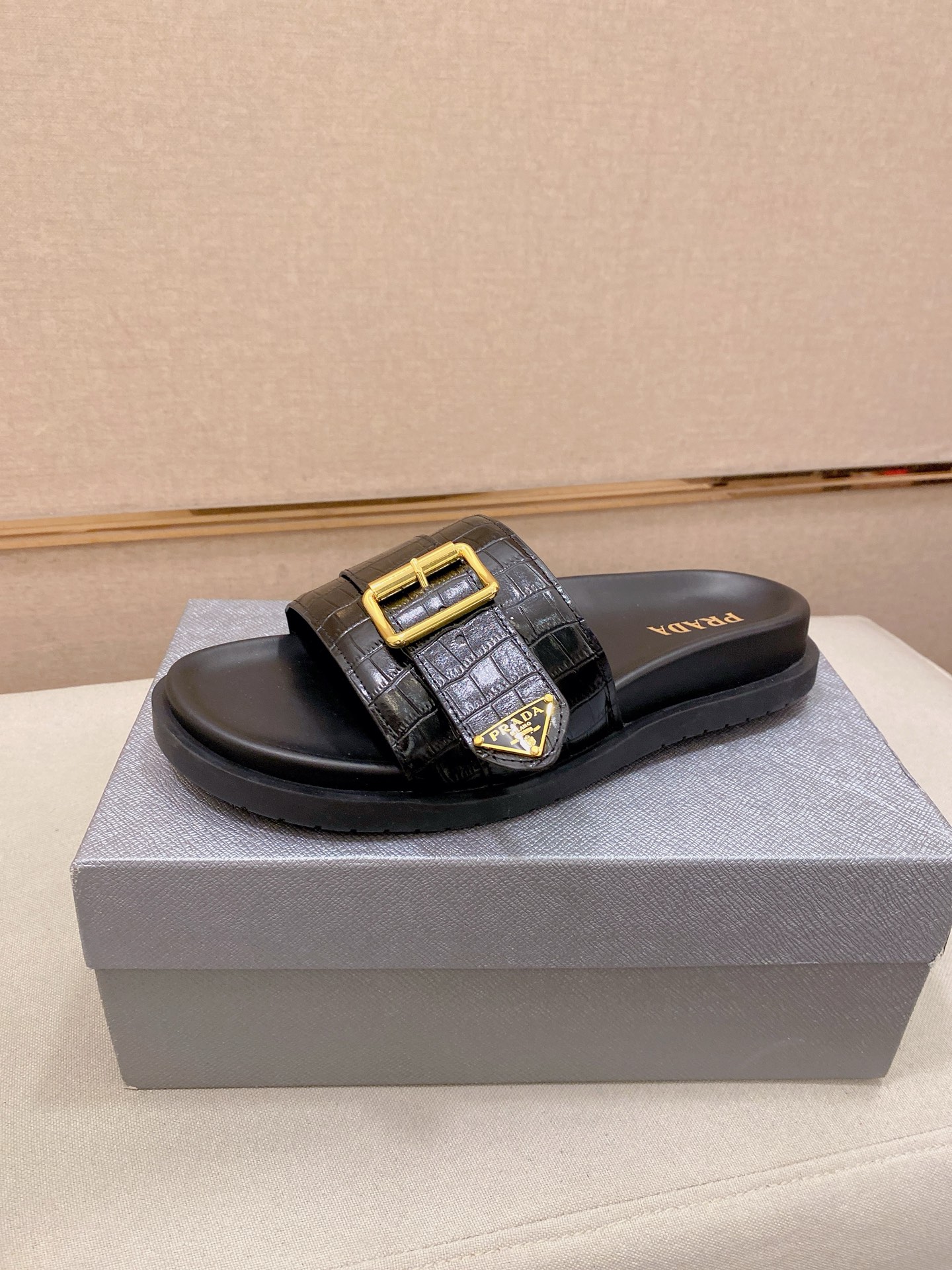 Prada Style Leather Men's Shoes Lookbook Reference image 1