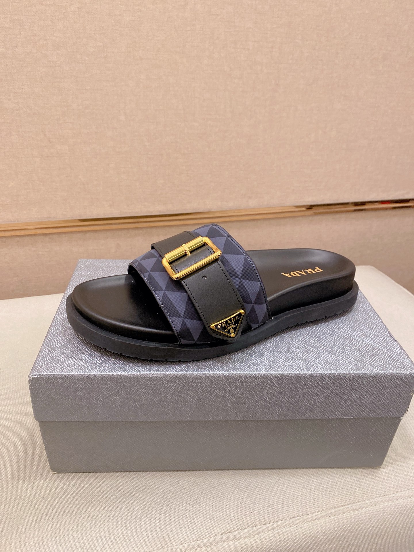 Prada Style Leather Men's Shoes Lookbook Reference image 1