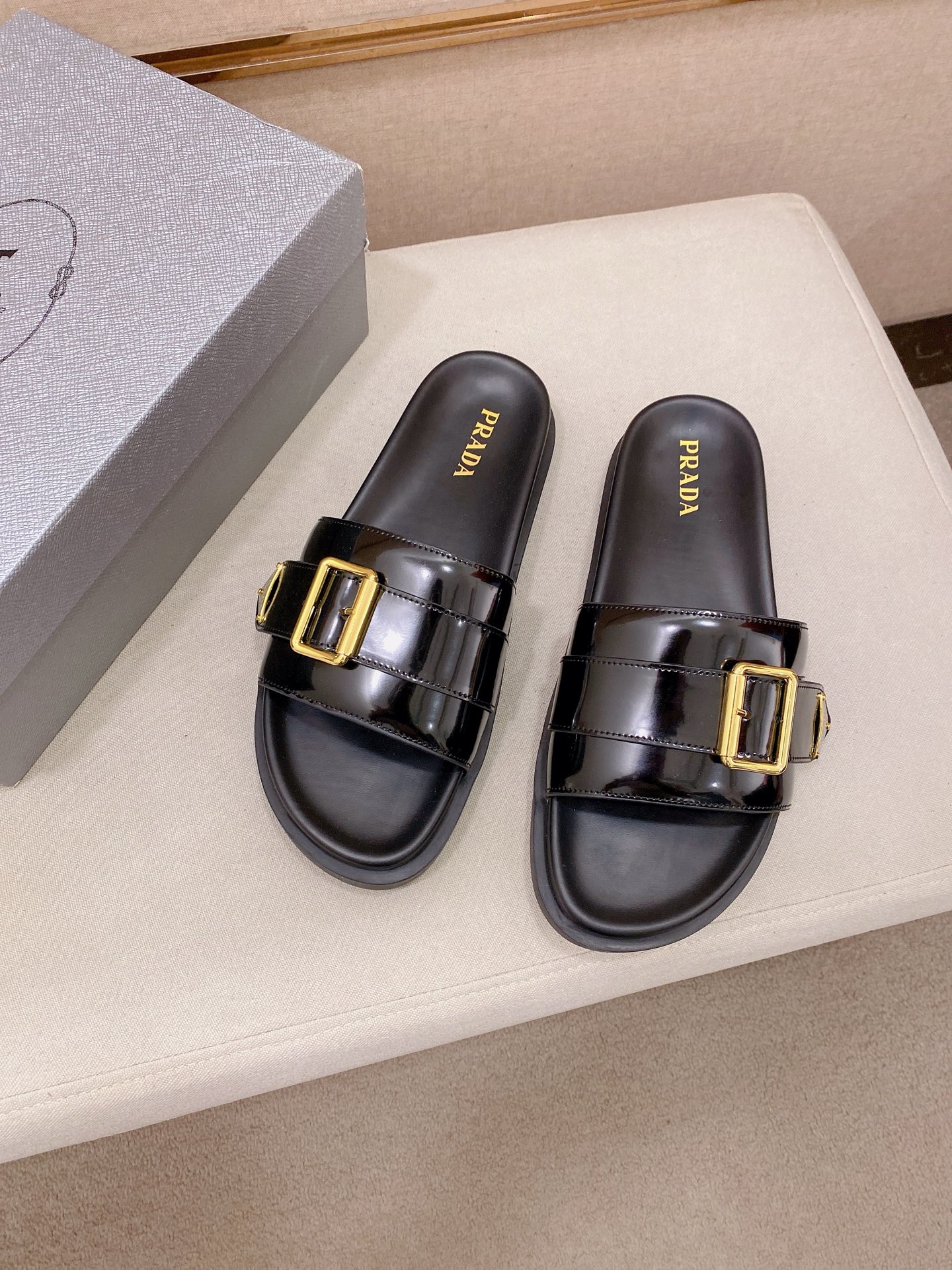 Prada Style Leather Men's Shoes style reference detail image 6 from source 782071