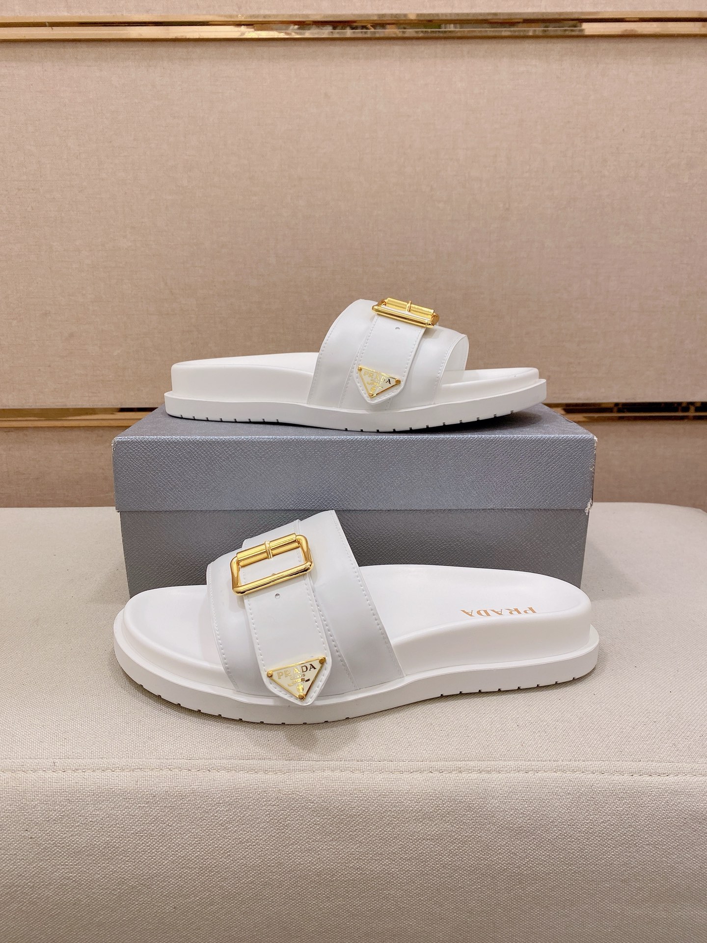 Prada Style Leather Men's Shoes style reference detail image 7 from source 782072