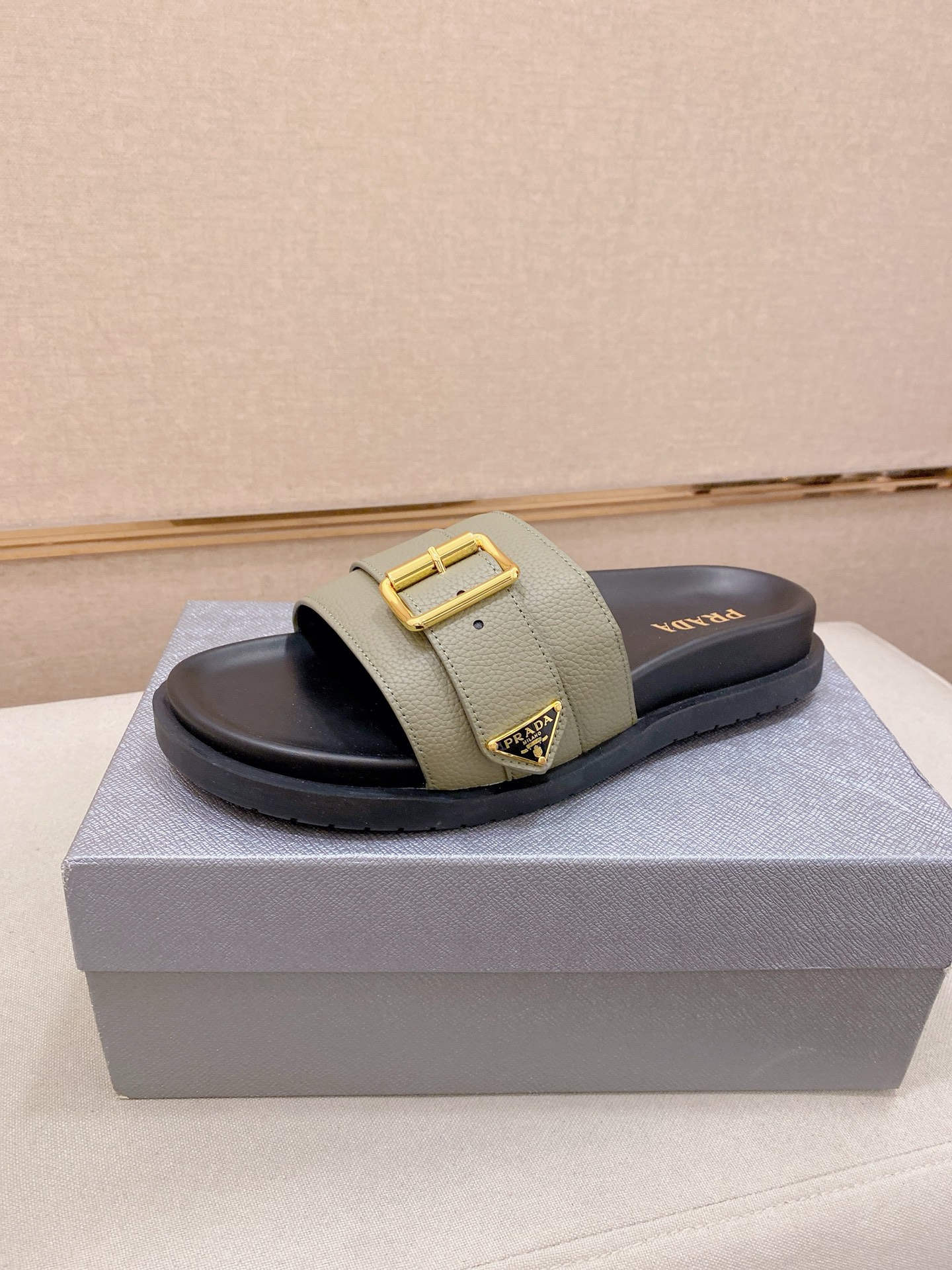 Prada Style Leather Men's Shoes Lookbook Reference image 1