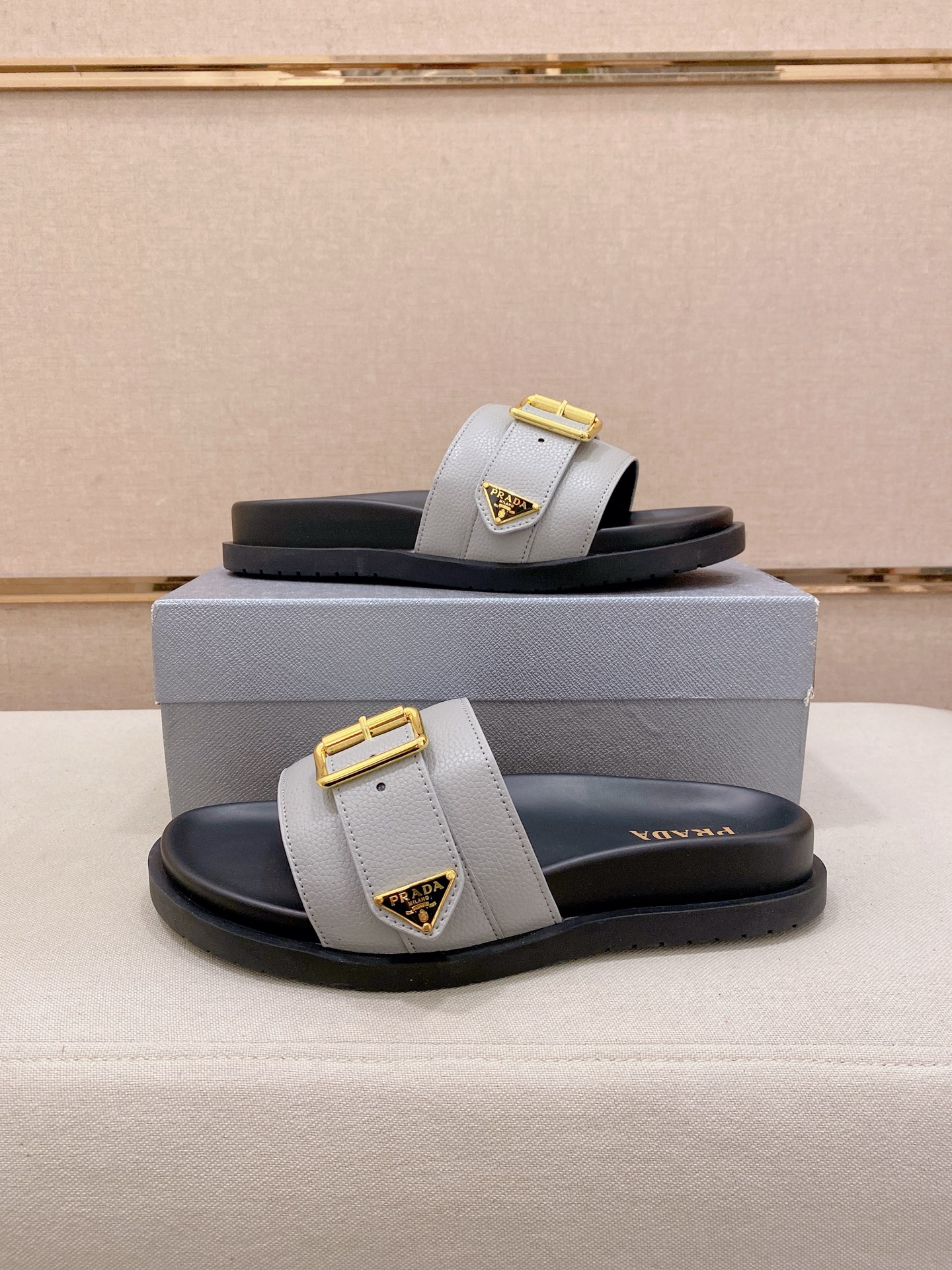 Prada Style Leather Men's Shoes style reference detail image 7 from source 782075