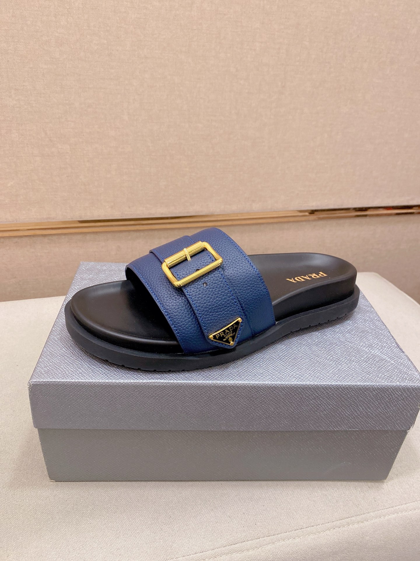 Prada Style Leather Men's Shoes Lookbook Reference image 1
