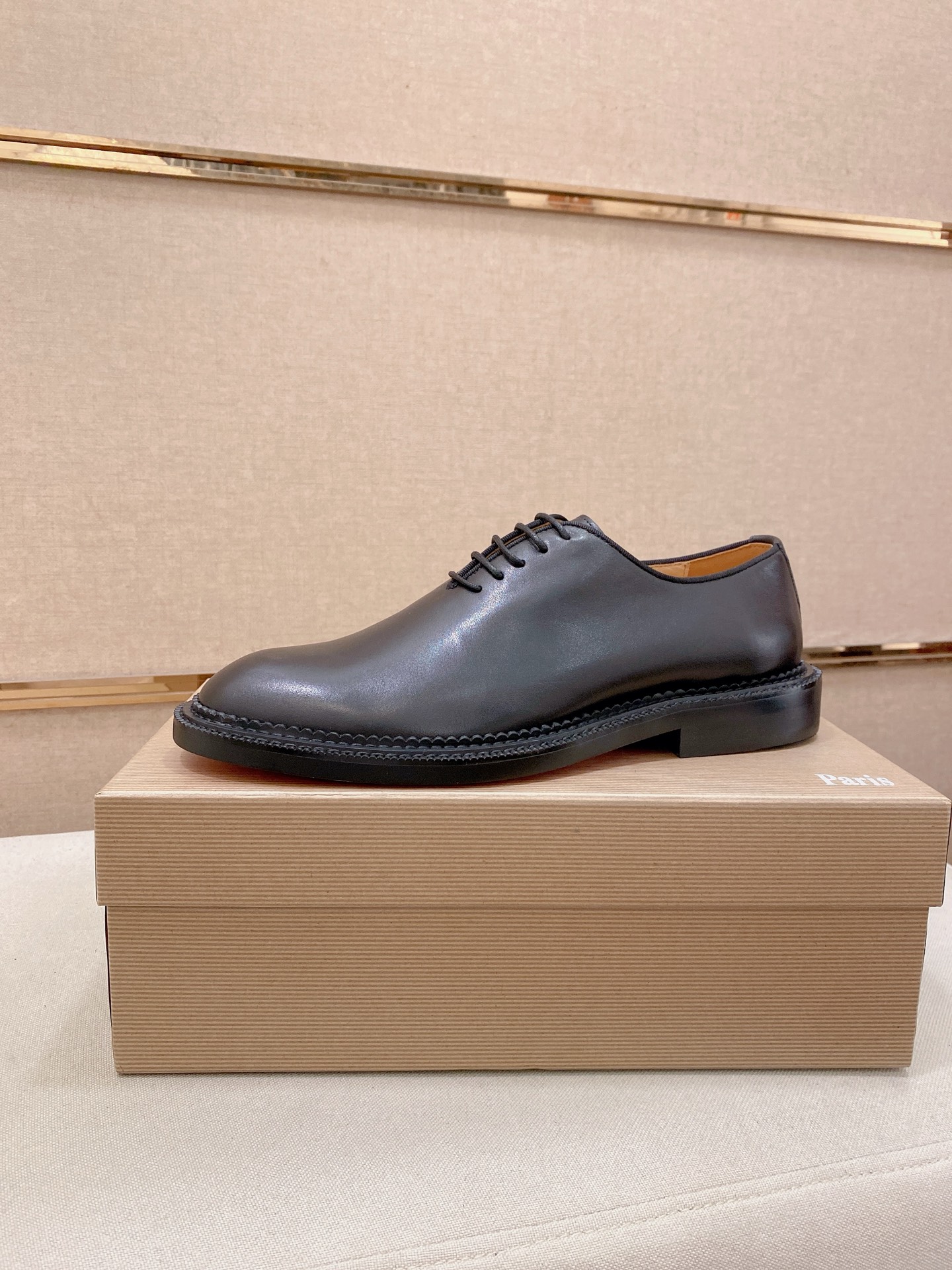 NO:834090,: CL red sole series top purchasing Italian imported cowhide surface, all imported sheepskin lining, completely 1:1 replica, the original sole is specially provided by the original factory, the exclusive movable molded sole is super comfortable, the original factory follows the order, high quality, you can enter and exit the counter at will, welcome to compare the code number 39-44 (can be customized 38, 45 is not returnable),,cowhide,sheepskin19860909: CL 红底系列顶级代购意大利进口牛皮面,全进口羊皮里,完全1比1复刻,鞋底原厂特供原版底,独家活动成型底超级舒适,原厂跟单货,高品质,可随意进出专柜,欢迎对比 码数39-44(可定做38,45不退换),,cowhide,sheepskin,Men's shoes