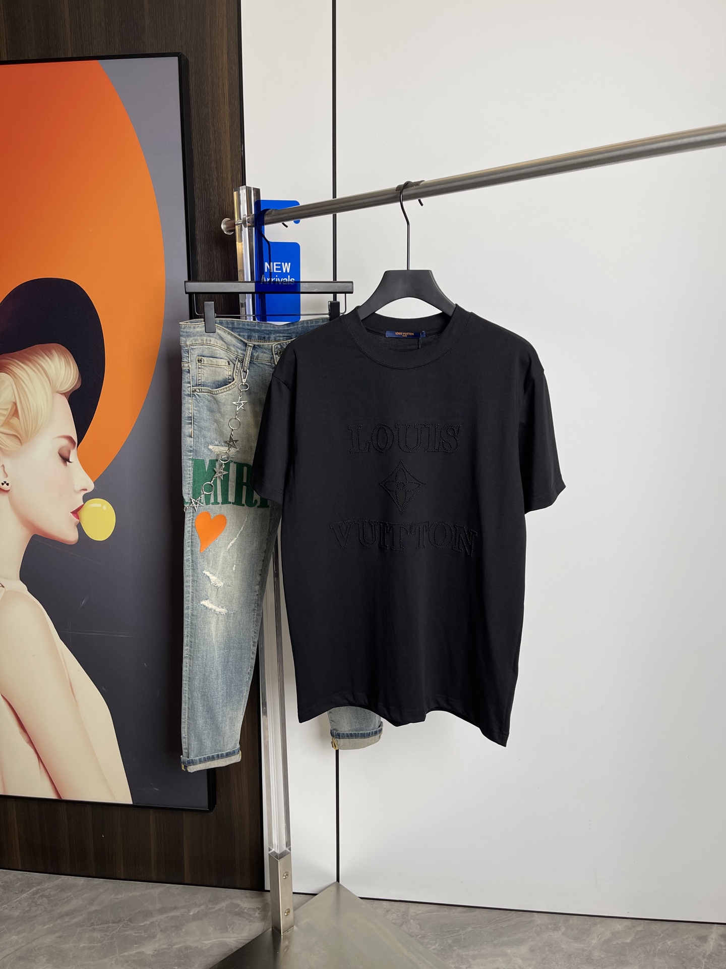 Lv2025春夏新品短袖T恤，原版印花刺绣字母Logo，三标齐 帅...