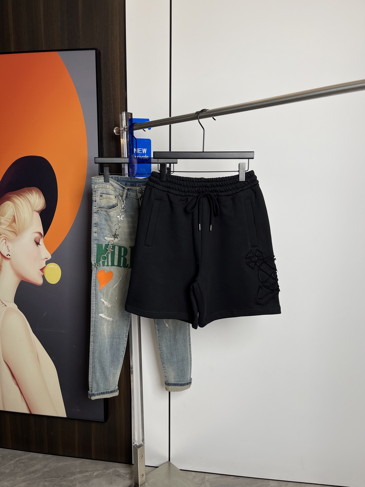 ViVi  Shorts服装 1