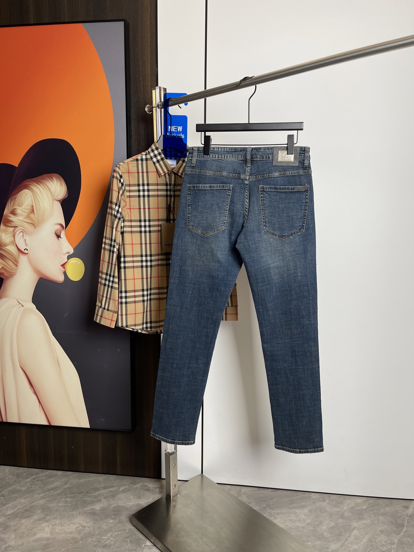 Fendi  牛仔裤服装 7