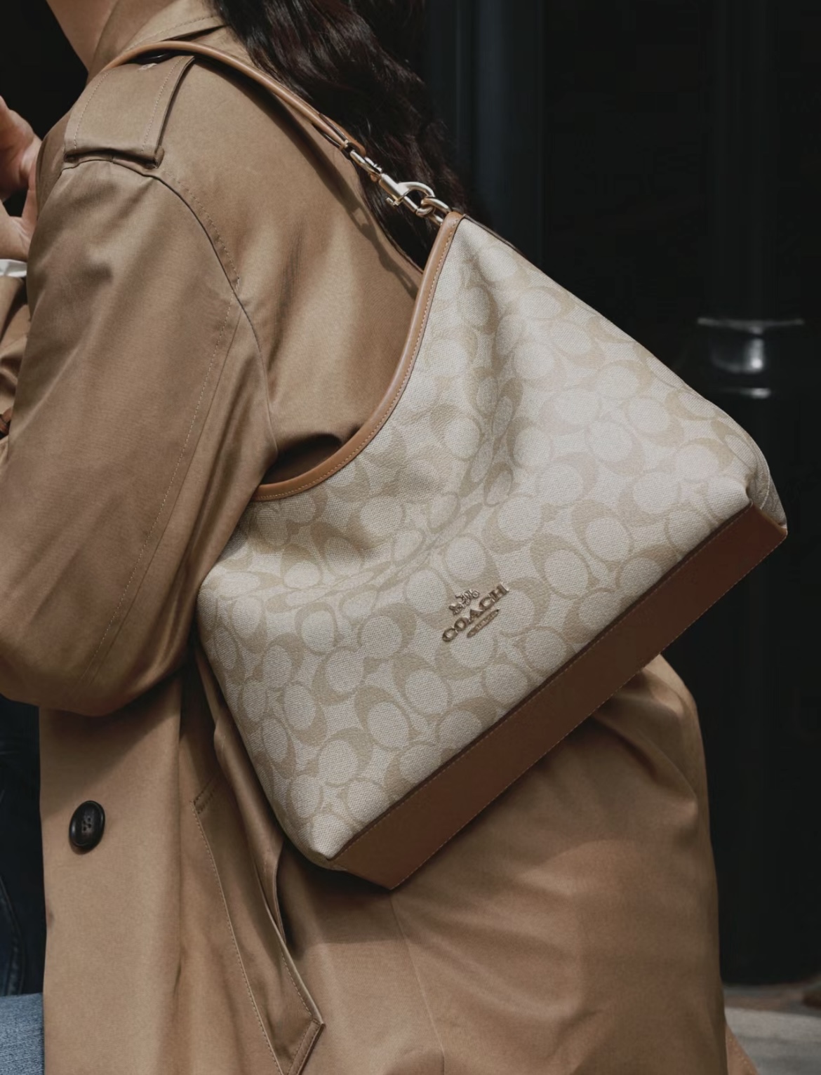 Coach CR149 upper body effect