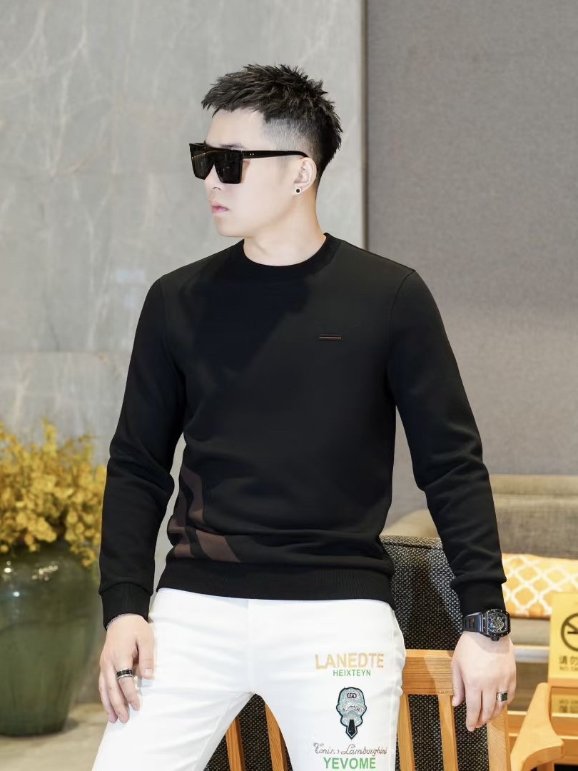 NO:549294,Zegn*Je*Nia 25F/W autumn and winter men's fashionable and casual long-sleeved sweatshirt, classic and versatile and casual match!  Can be worn inside, can be worn alone!  The style is simple and elegant, and it is easy to match. It is a must-have for men's wardrobe. It is definitely high-quality, with very good details and better comfort, allowing you to easily feel the skin-friendly texture!  Made of high-quality modal cashmere blended material, the fabric feels delicate and soft and textured, and is extremely delicate and soft in close-fitting. The brand letter logo pattern decorative design on the chest is very beautiful, craftsmanship, showing extraordinary taste. There is no need to say much about high-end and specifications, perfectly demonstrating its top luxury brand identity symbol!  The basic slim fit is cut, and it is very handsome whether it is worn alone or in the inner wear!  size48～56, hoodie,sweatshirts,alexander wang19860909Zegn*杰*尼亚 25F/W秋冬男士时尚休闲长袖卫衣,经典百搭随意搭配！可内搭,可单穿！款式简洁大方,挺好搭配,男人衣橱必备款,绝对都是高品质,细节相当到位舒适感更佳,让你轻松感受亲肤质感！ 精选优质莫代尔羊绒混纺材质制作而成,面料手感细腻柔软很有质感,贴身穿着极致细腻软糯.胸前品牌字母logo图案装饰造型设计,很有美感,匠心之作,彰显不凡的品味.高级与规格感更是无需多言,完美彰显出它顶级奢华的品牌身份象征！修身合体的基础版型裁剪,无论是单穿还是内搭都帅气十足！ size48～56,,hoodie,sweatshirts,alexander wang,Men's clothing