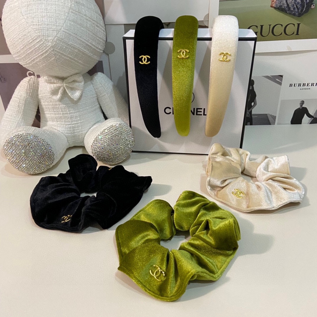 （两件套）配专柜包装 Chanel（香奈儿）最新爆款来啦✨💫丝绒两件套发箍➕发圈优雅的girl值得入手 