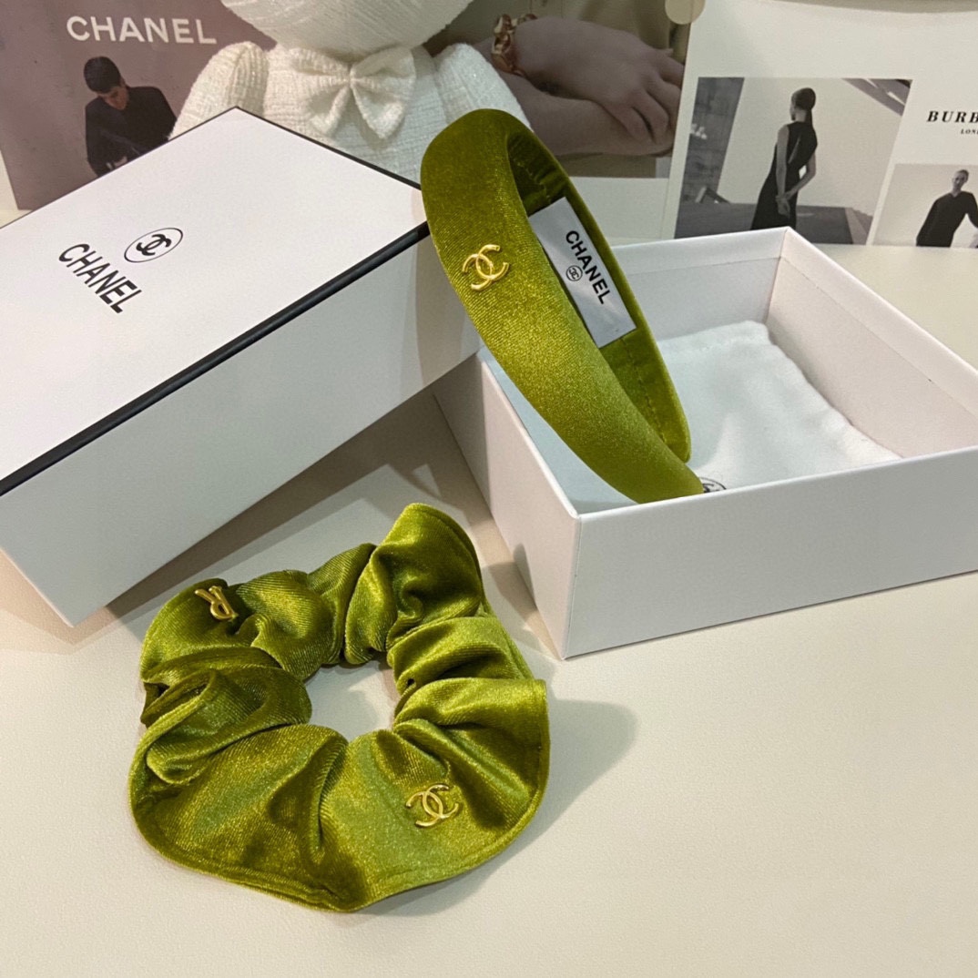 （两件套）配专柜包装 Chanel（香奈儿）最新爆款来啦✨💫丝绒两件套发箍➕发圈优雅的girl值得入手 