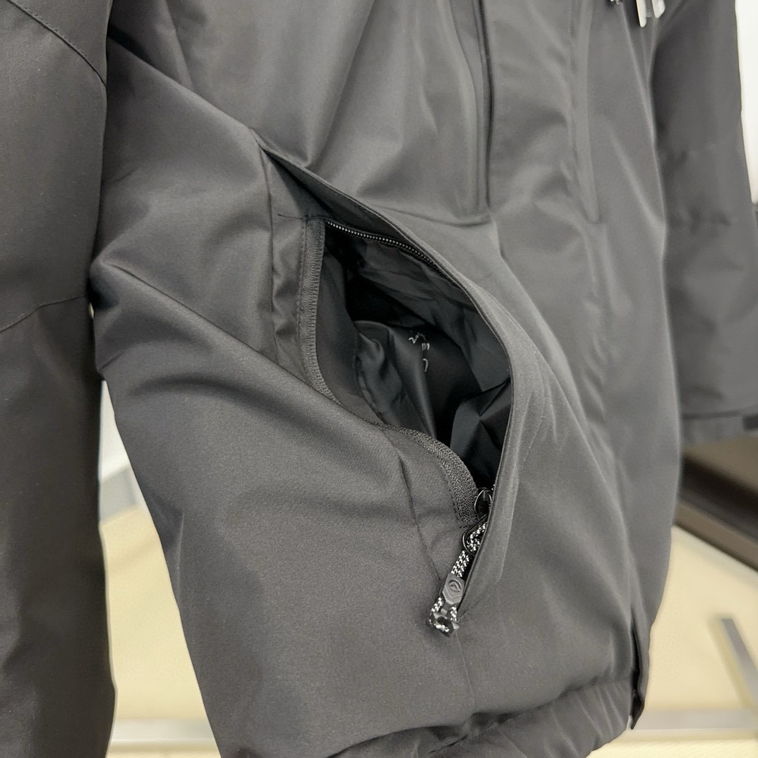 THE NORTH FACE レトロヒマラヤン ダウンコート 防水14Dナイロン 男女兼用