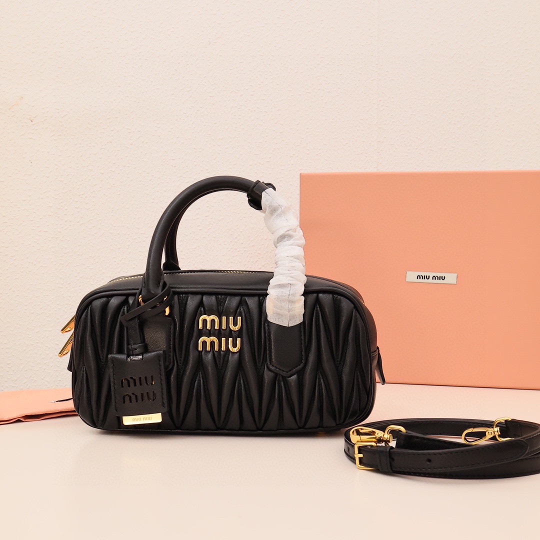 Miumiu pleated bowling bag, versatile and casual, featuring embossed logo, spacious design, suitable for various styles, made of lambskin, perfect for daily commute, simple yet stylish. Material: imported lambskin. Size: small 22cm. Color: black. Comes with original packaging. image 1