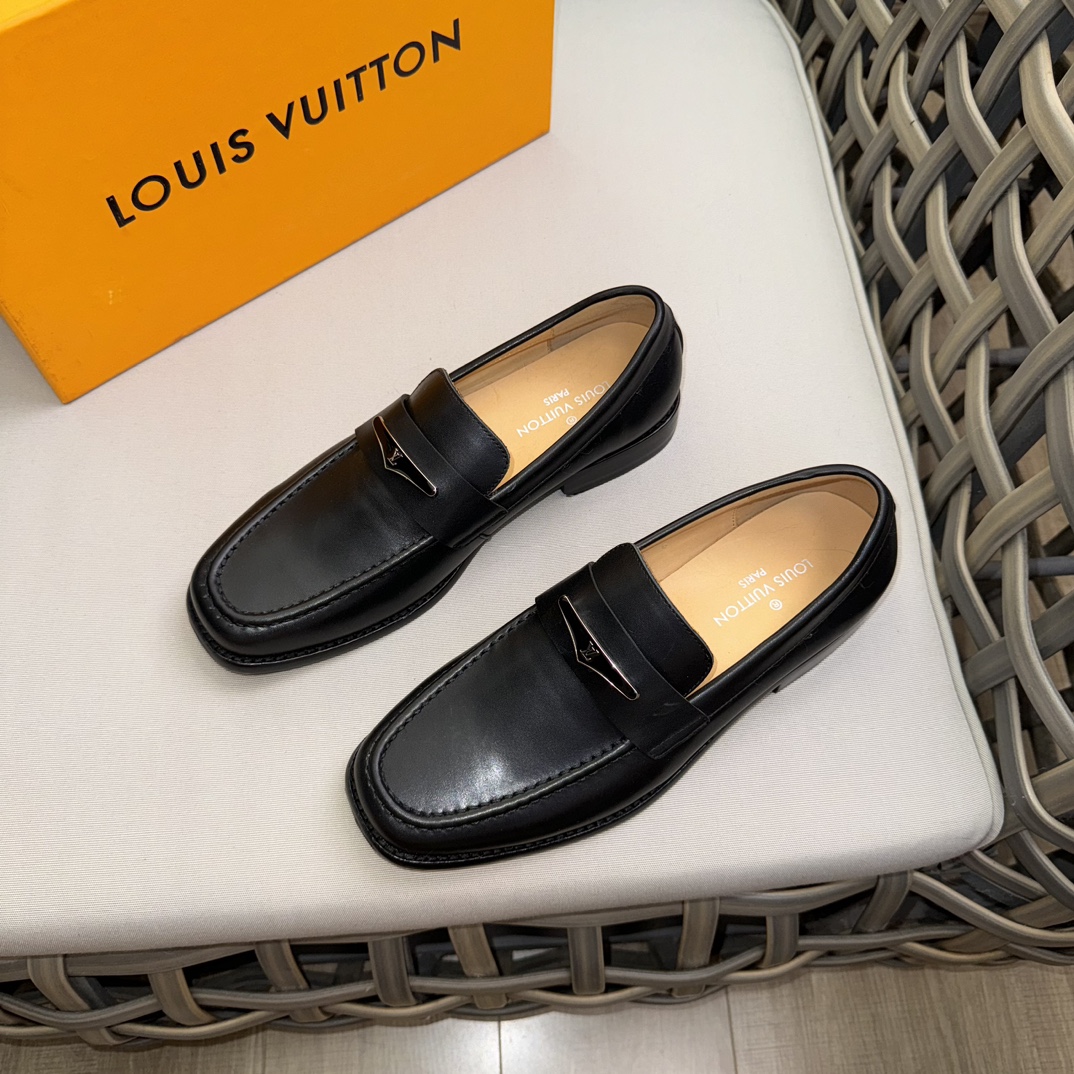 Sergio Rossi Classic Luxury Leather Shoe Loafer Ref.93C3F109 2