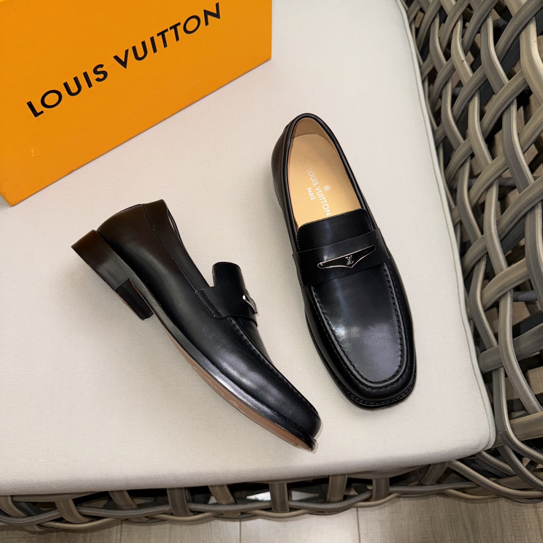 Sergio Rossi Classic Luxury Leather Shoe Loafer Ref.93C3F109 3