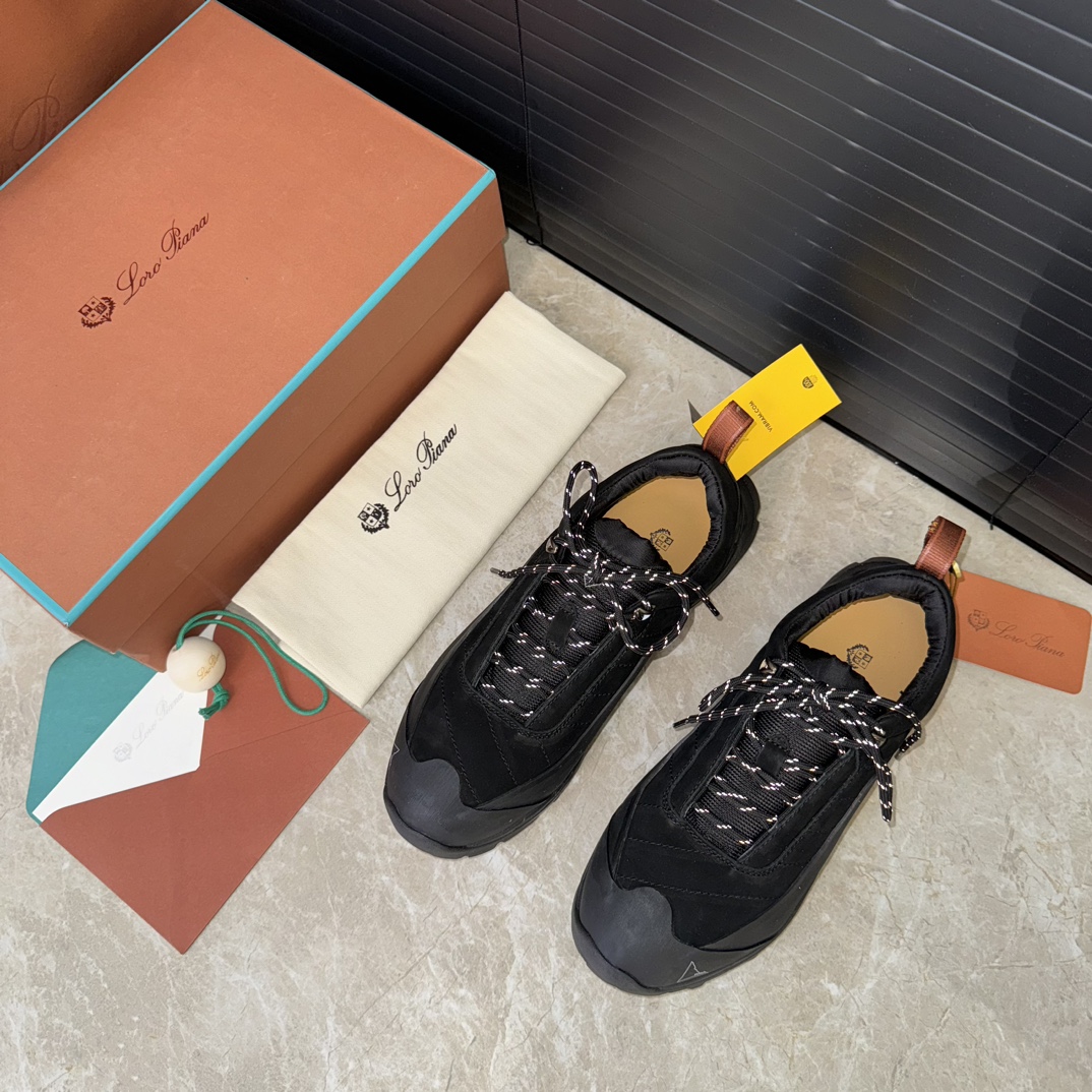 LP Recién llegadasLa nueva zapatilla Katharina de Loro Piana Para los entusiastas de las actividades